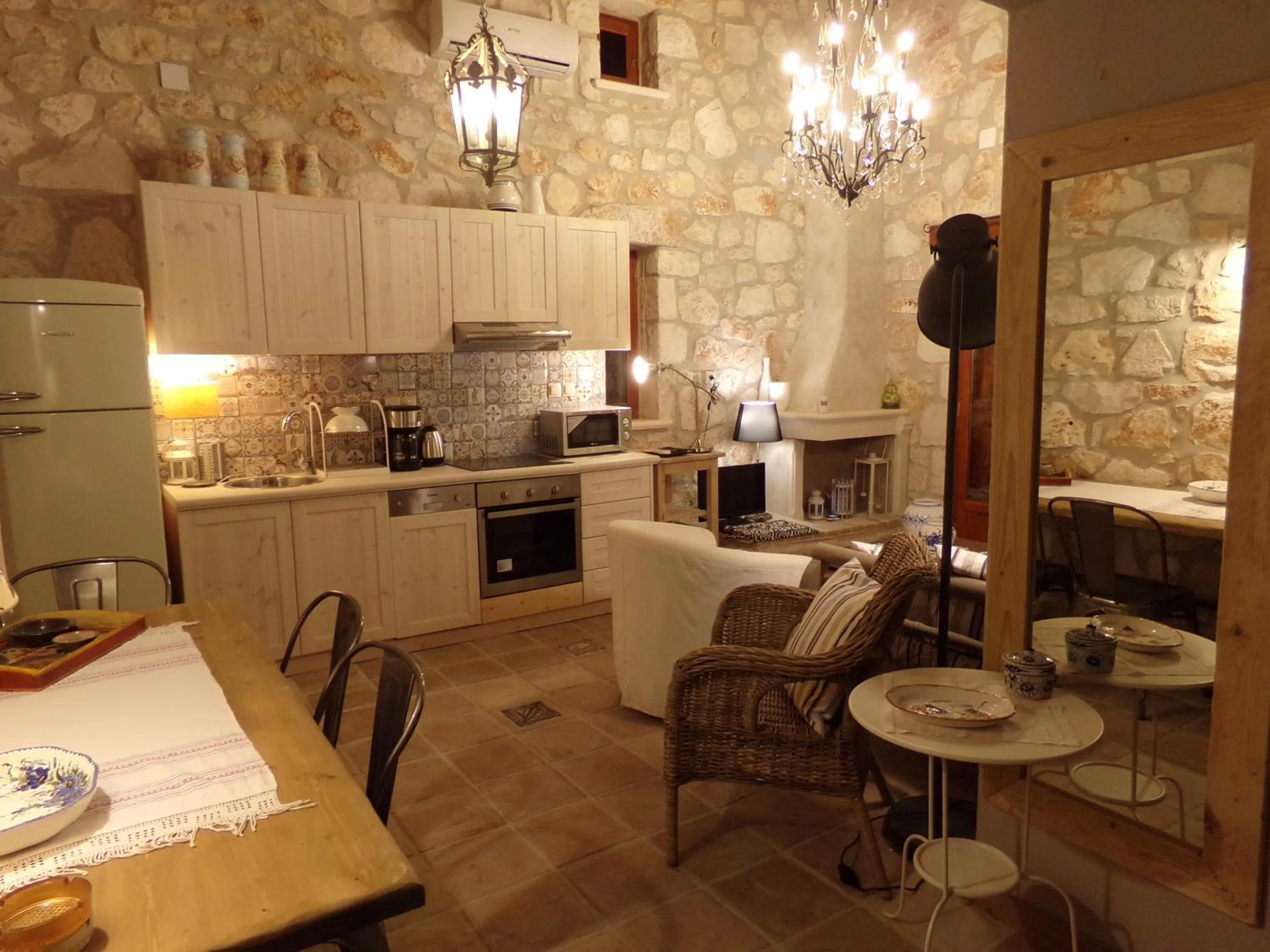 Kitchen or kitchenette in Alegria Villas Complex