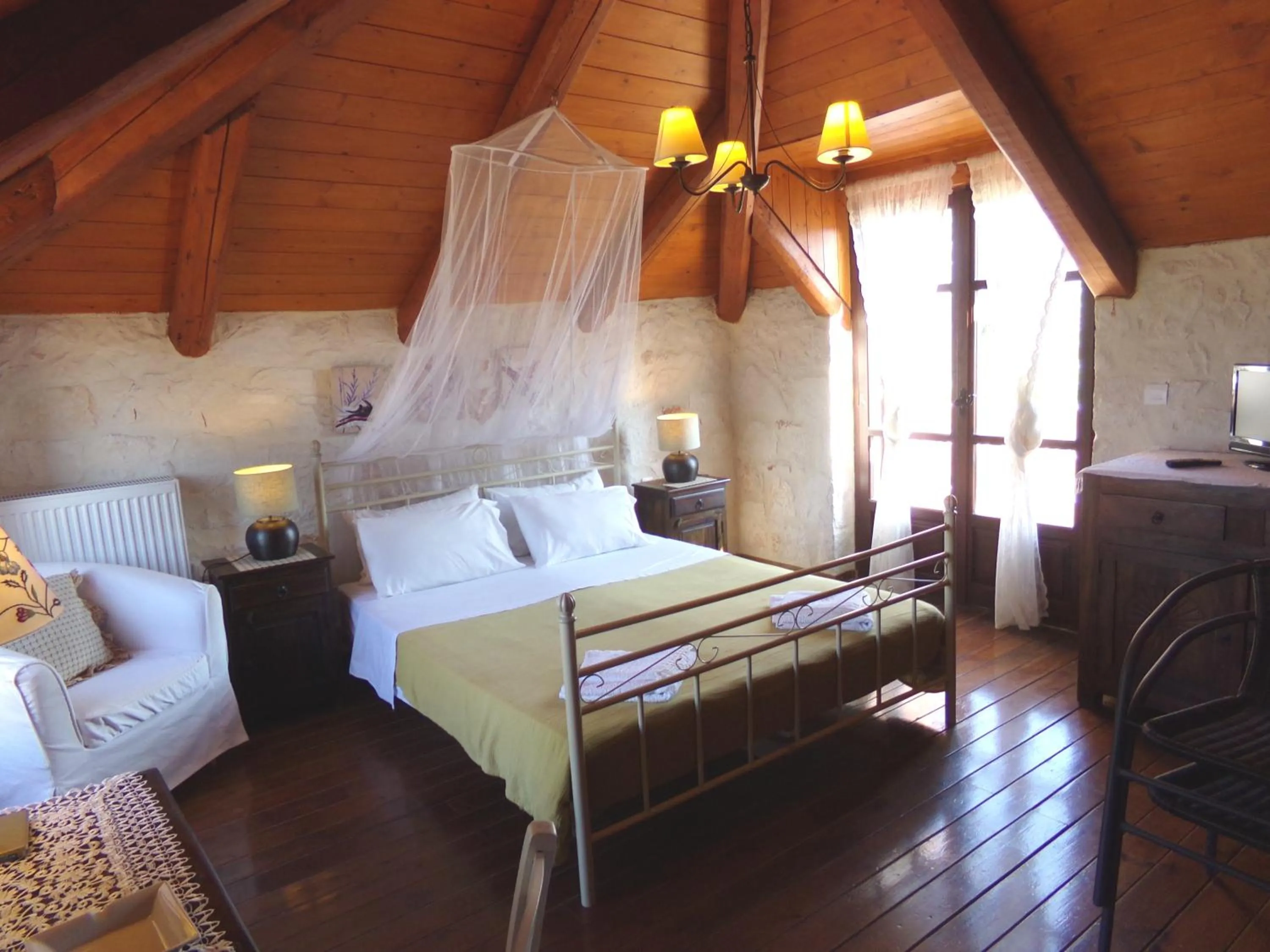 Day, Bed in Alegria Villas Complex