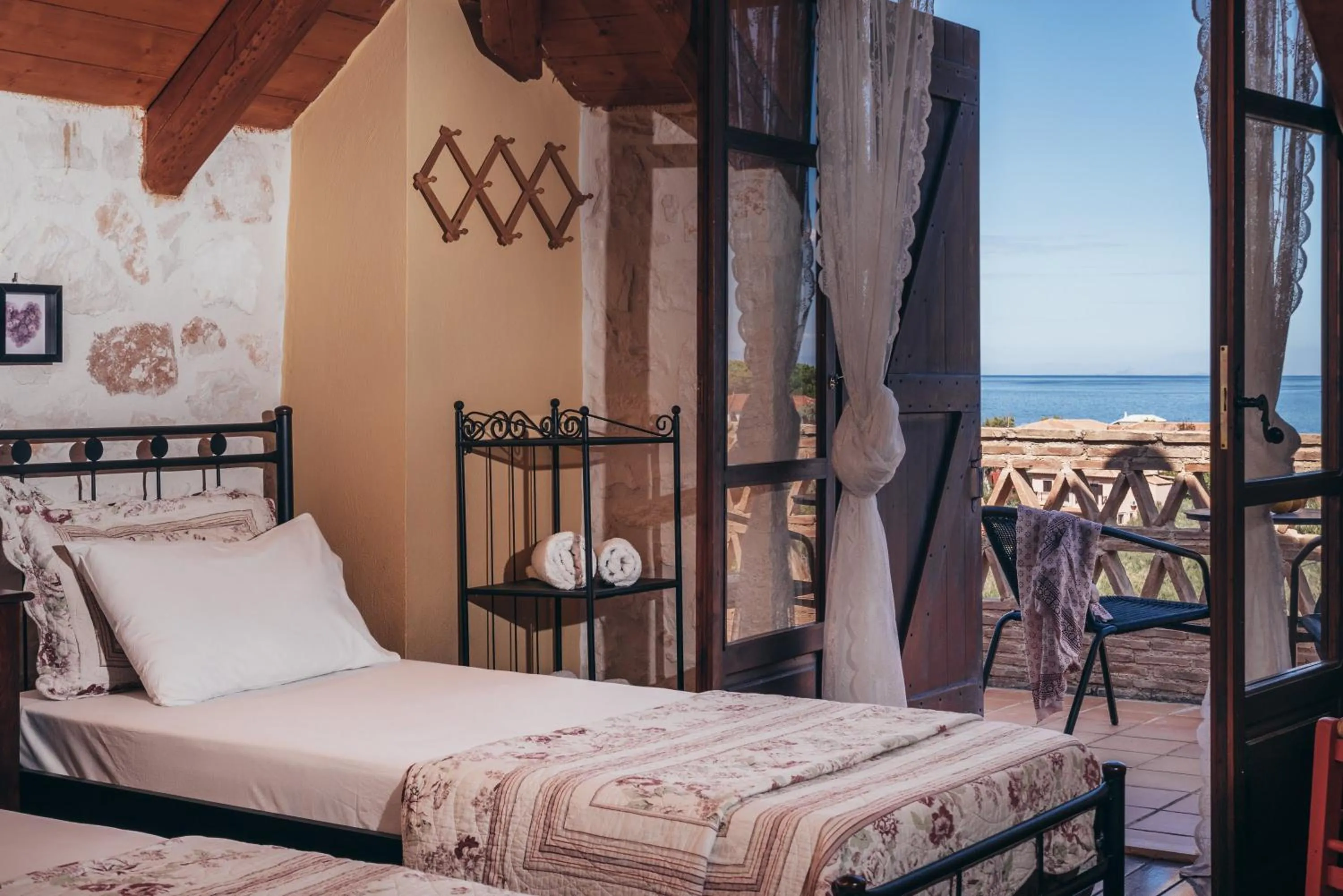 Bed in Alegria Villas Complex