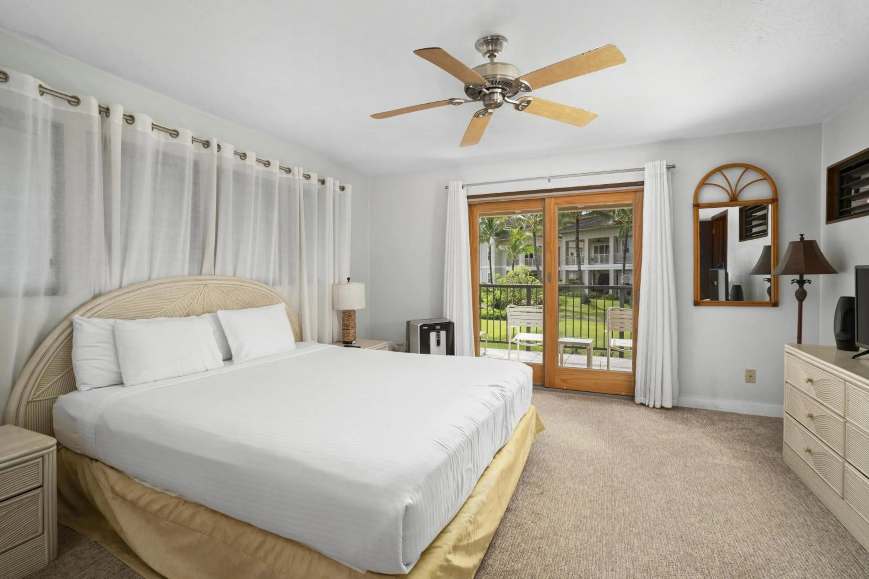 Bedroom, Bed in Aston At Poipu Kai