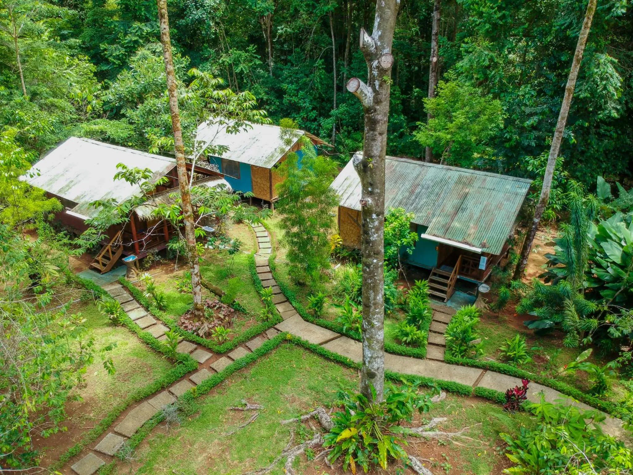 Hidden Paradise Lodge