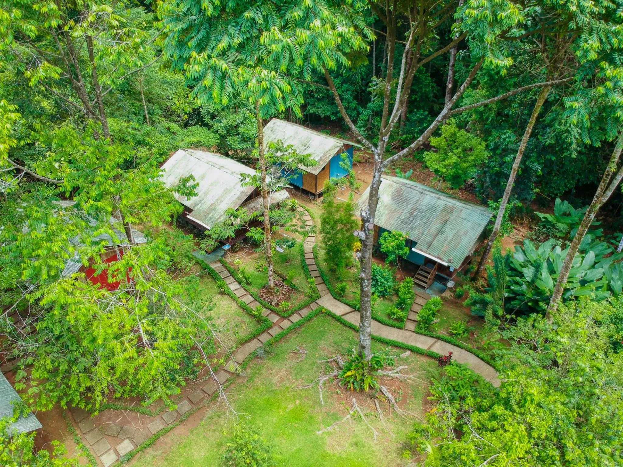 Hidden Paradise Lodge