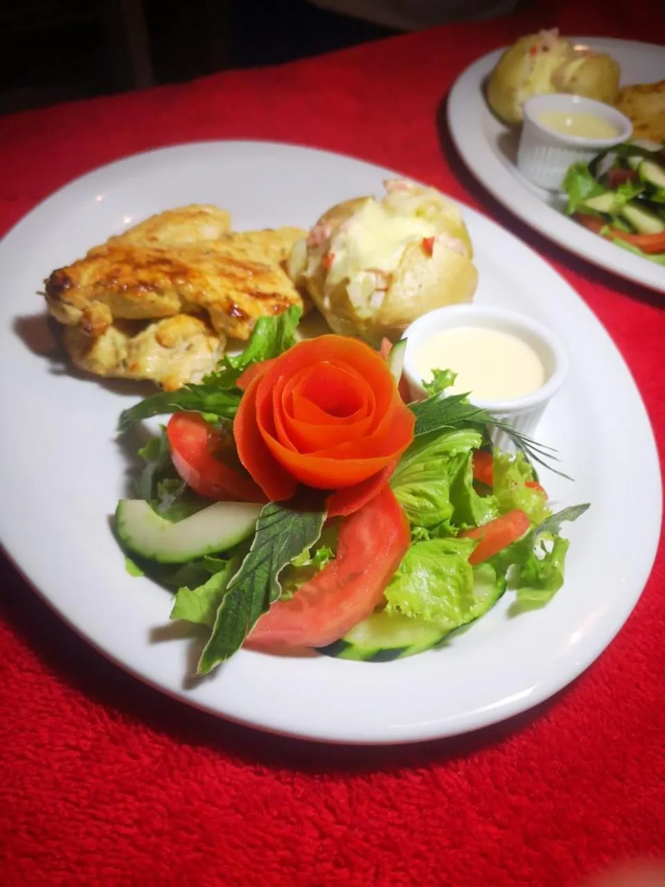 Restaurant/places to eat in Hidden Paradise Lodge