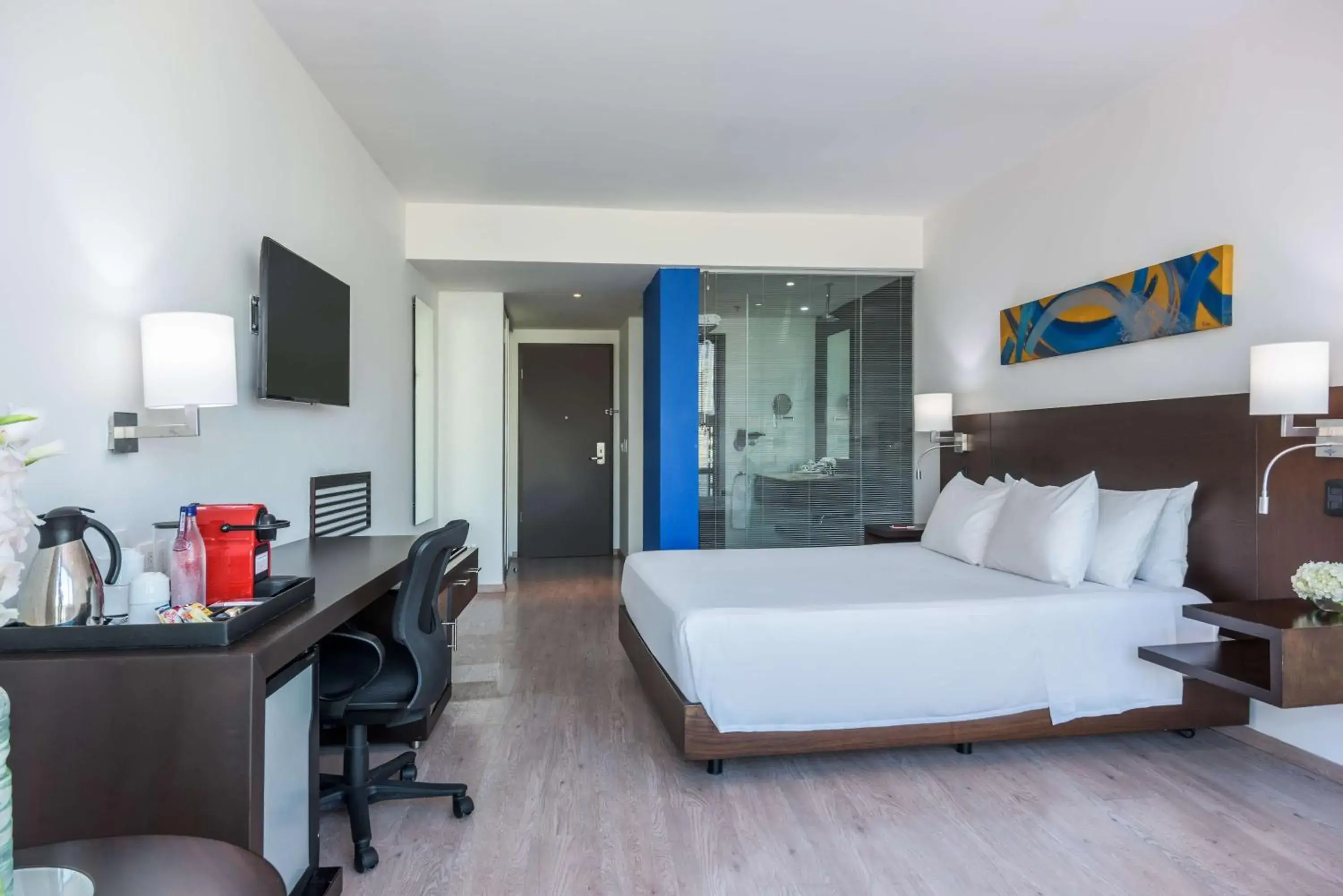 Premium Double Room in NH Collection Royal Smartsuites Premium Double Room in NH Collection Royal Smartsuites