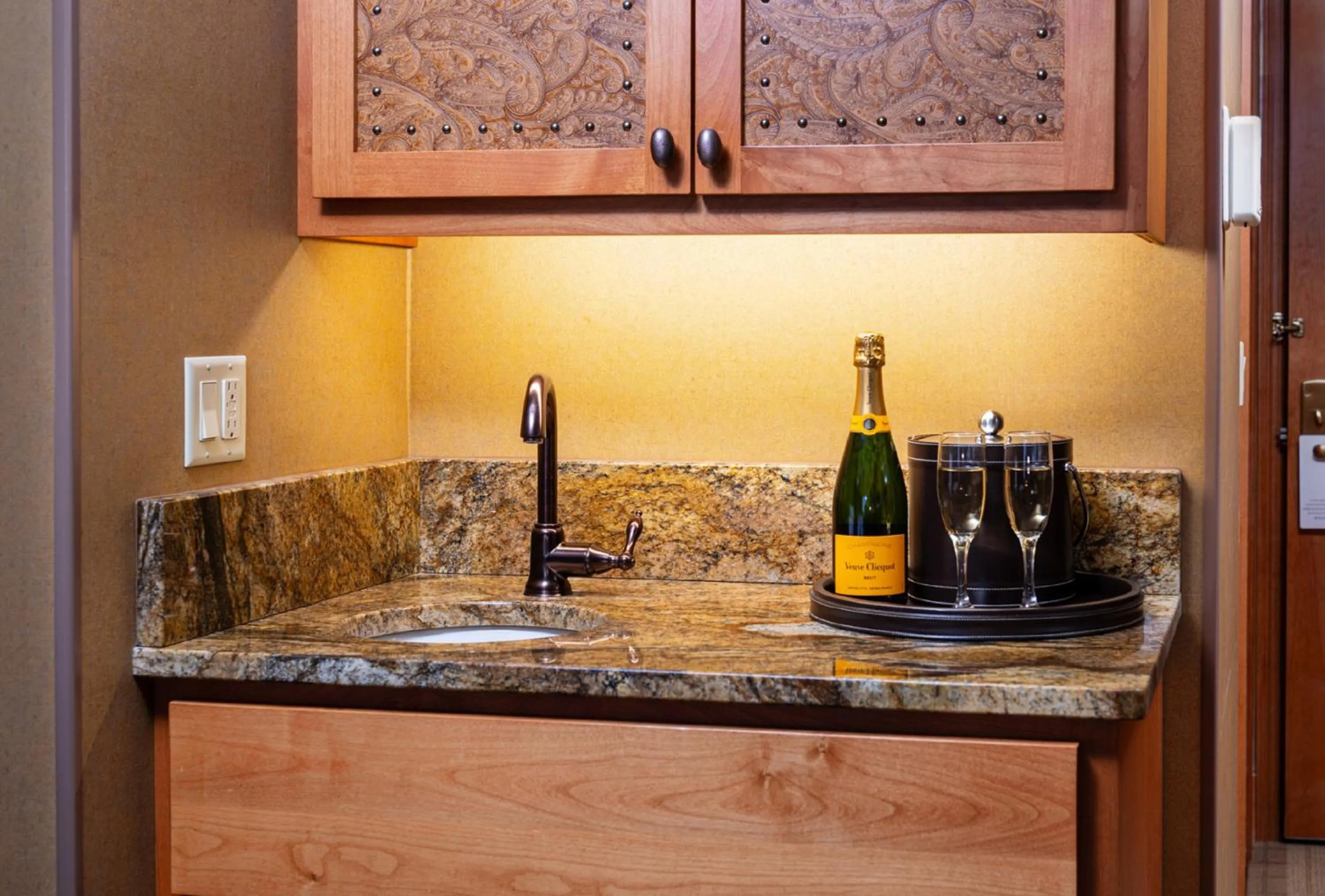 Bedroom in Wyoming Inn of Jackson Hole