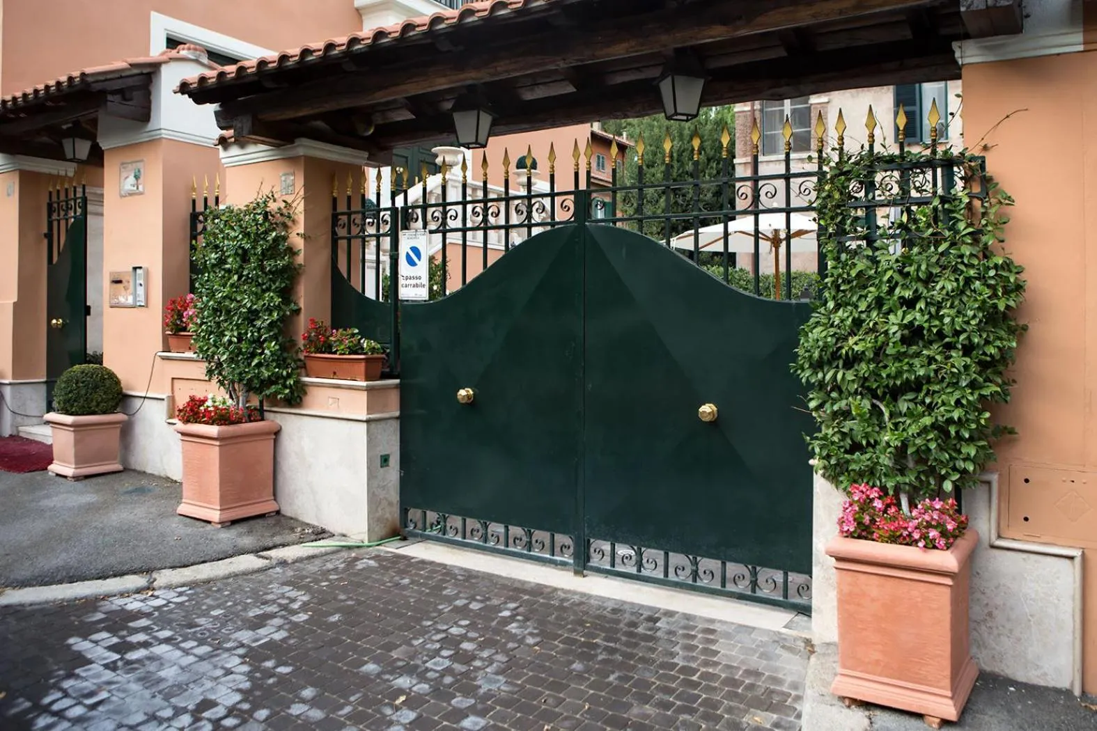 Facade/entrance in B&B VILLINO MARGHERITA