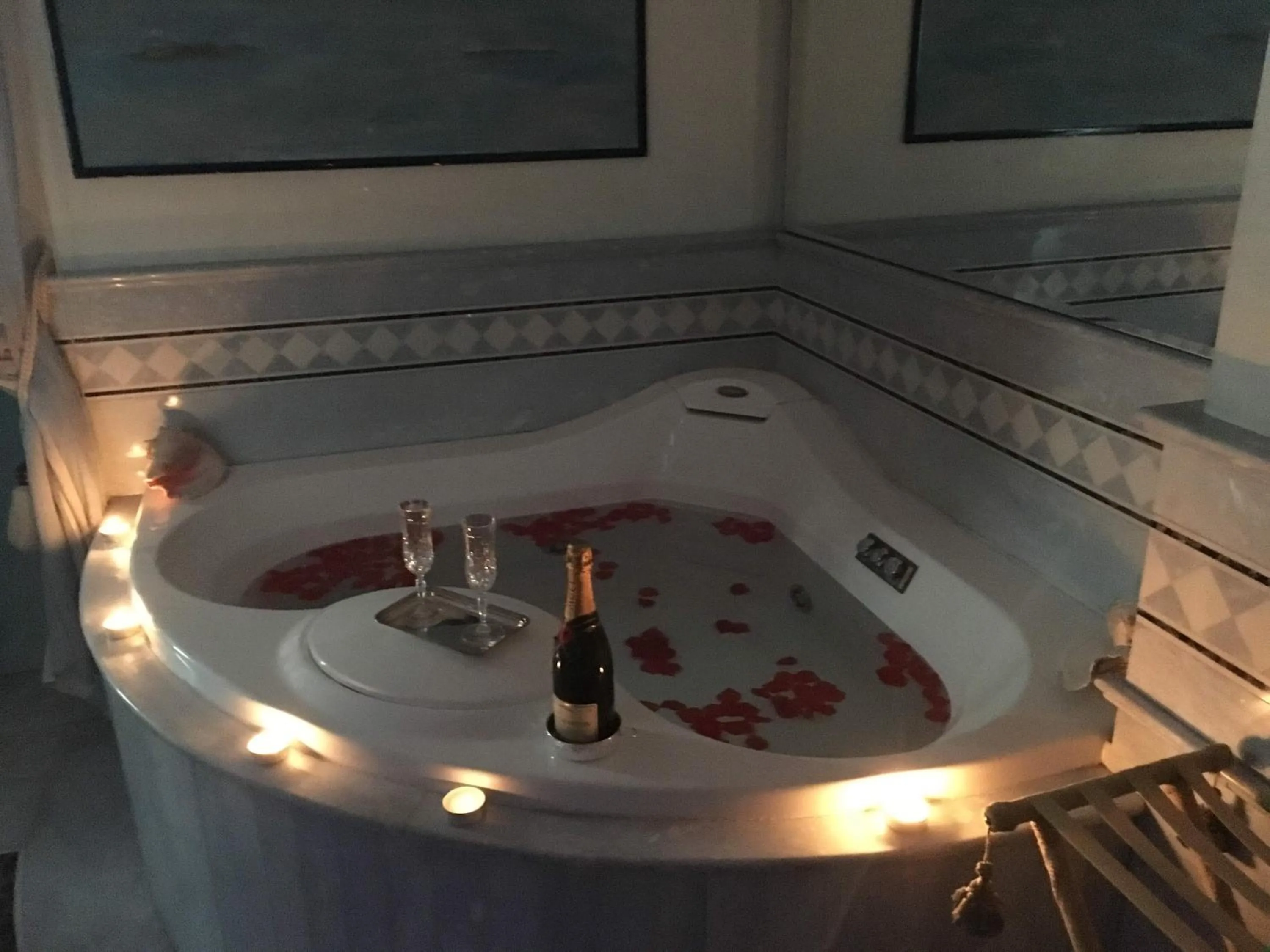 Hot Tub in B&B VILLINO MARGHERITA