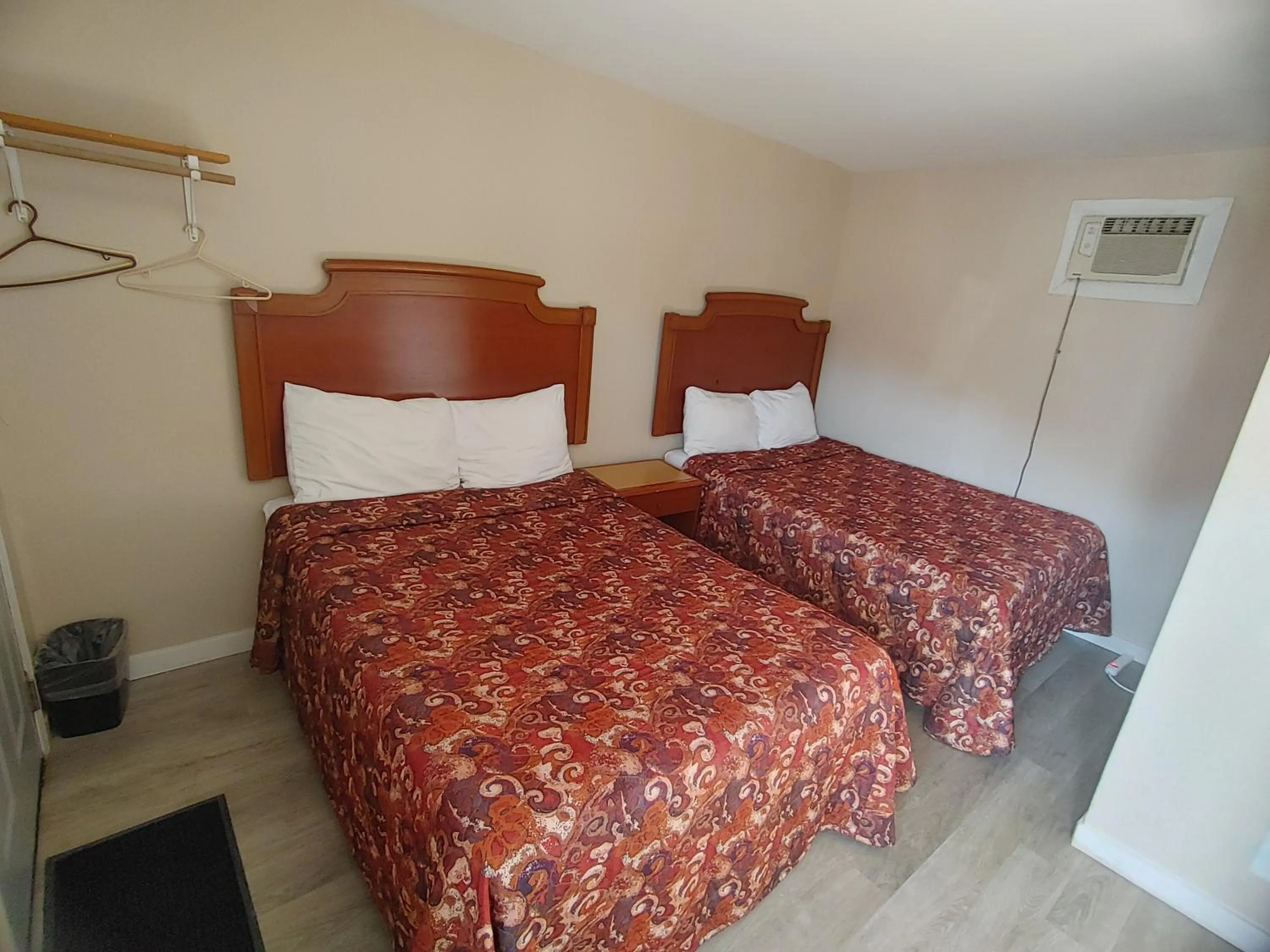 Bed in Relax Inn-Collingwood