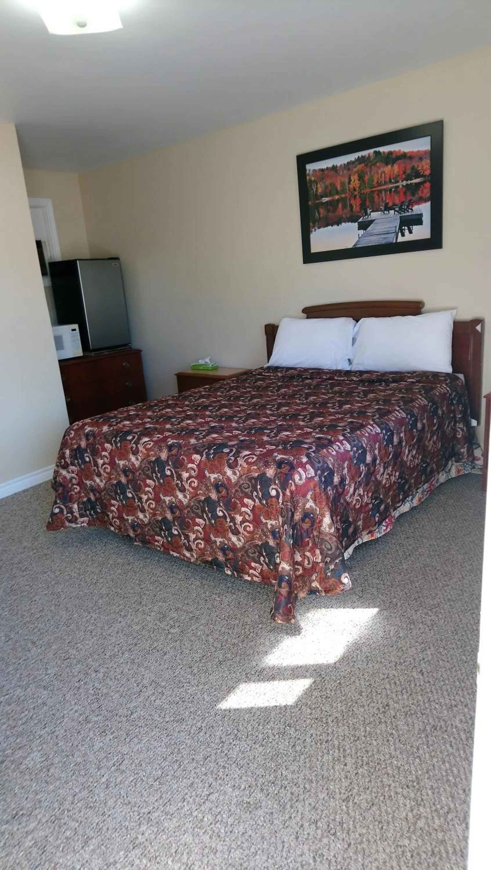 Bed in Relax Inn-Collingwood