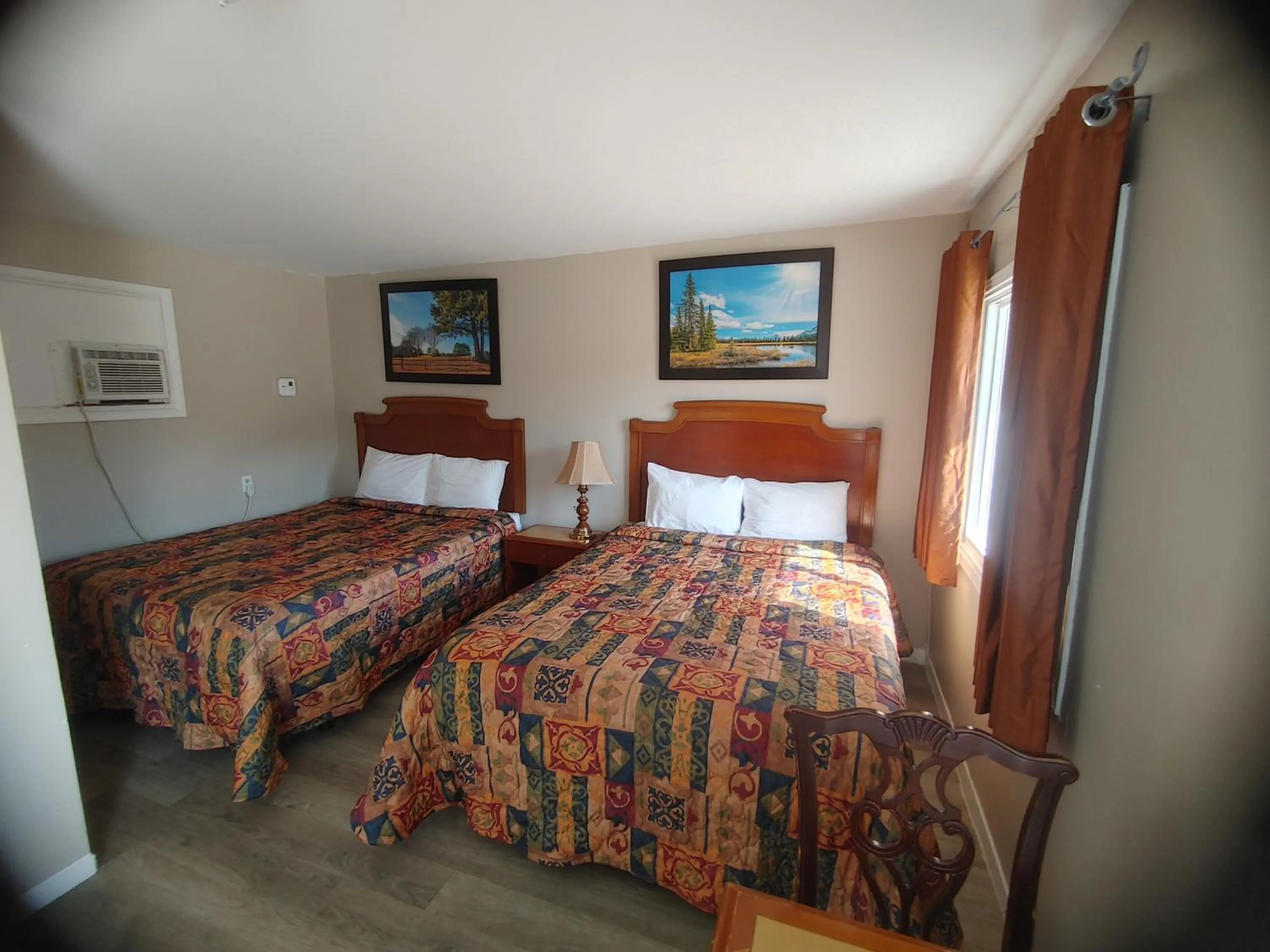 Bed in Relax Inn-Collingwood