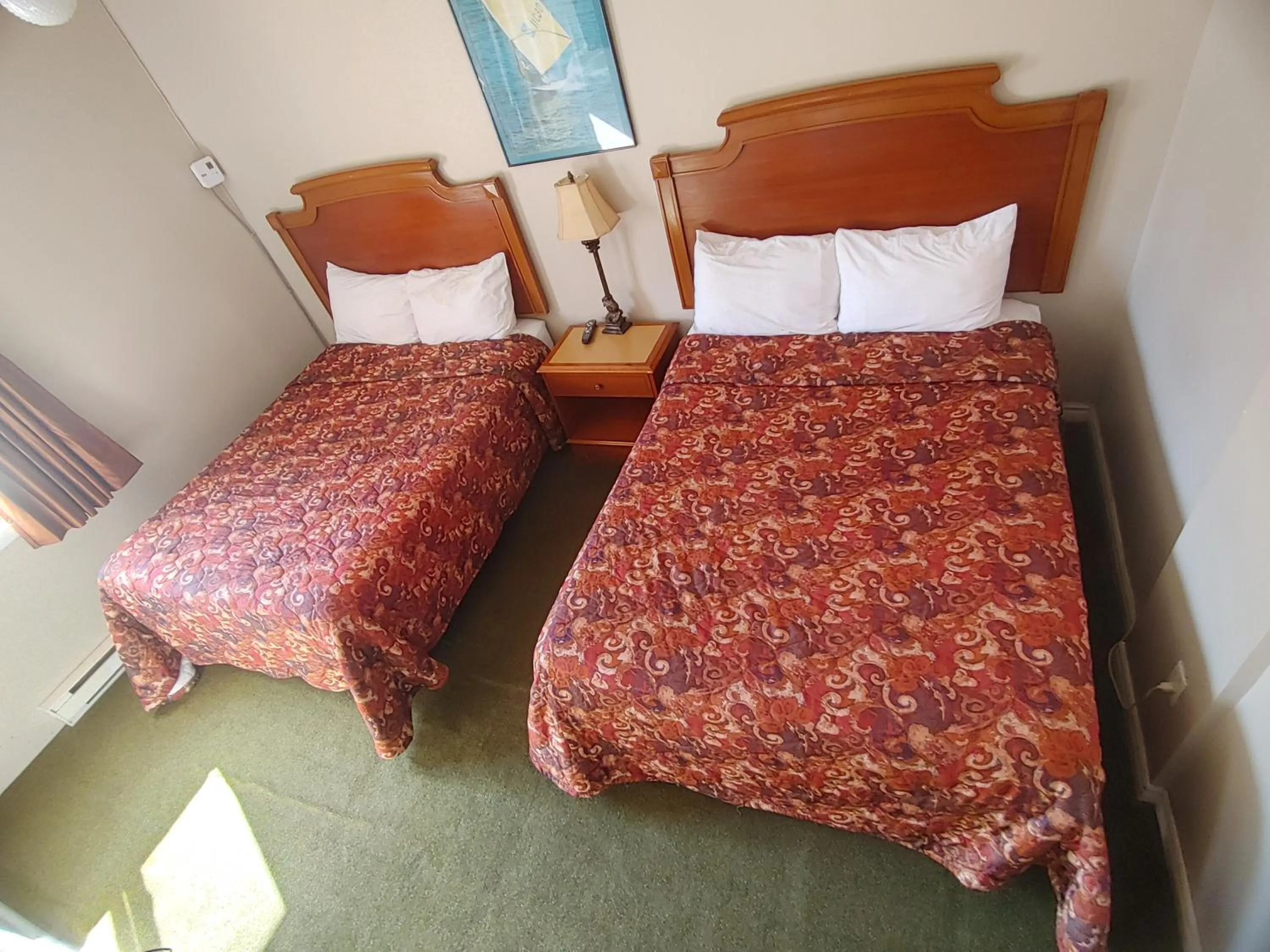 Bed in Relax Inn-Collingwood