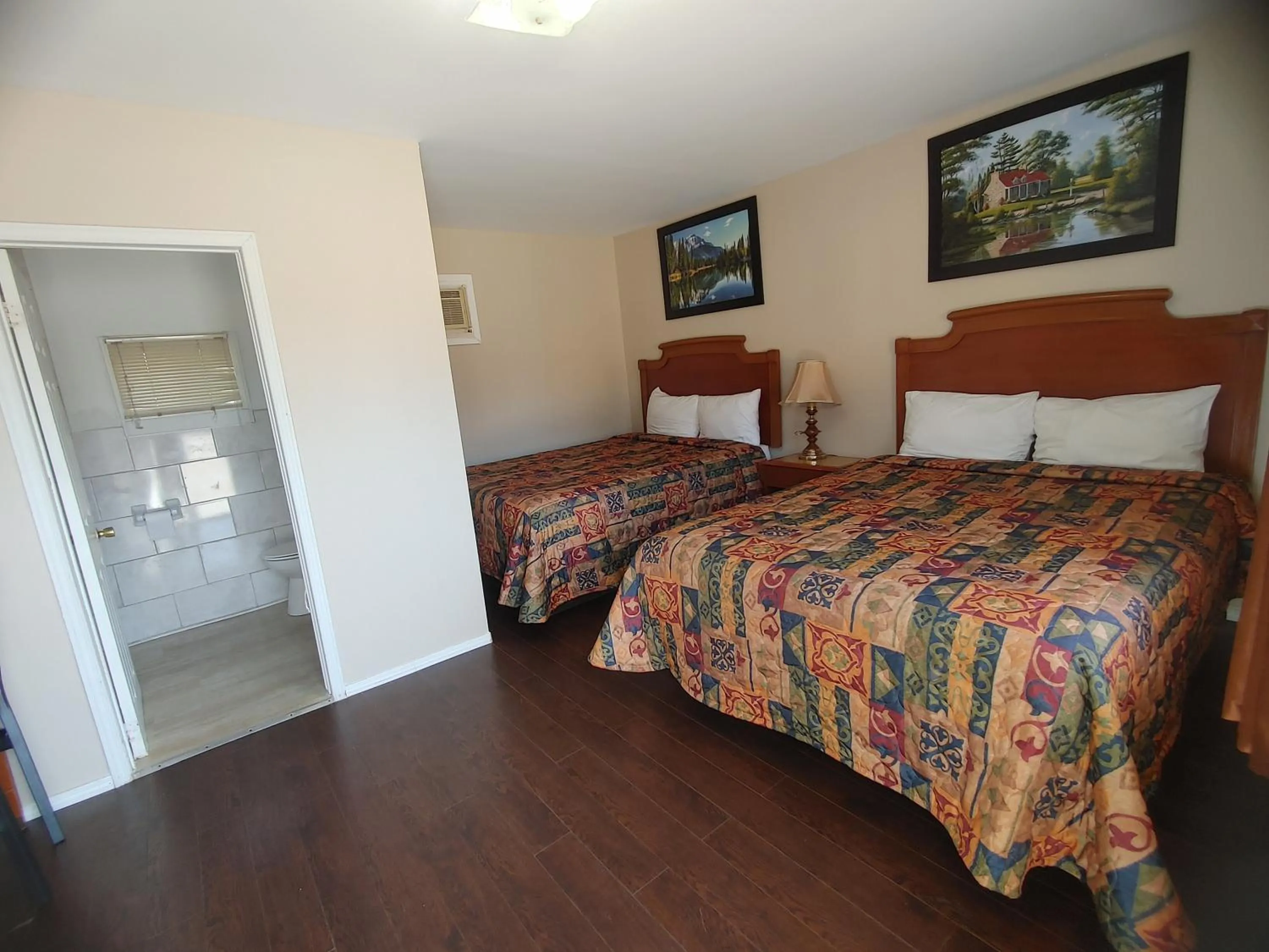 Bed in Relax Inn-Collingwood