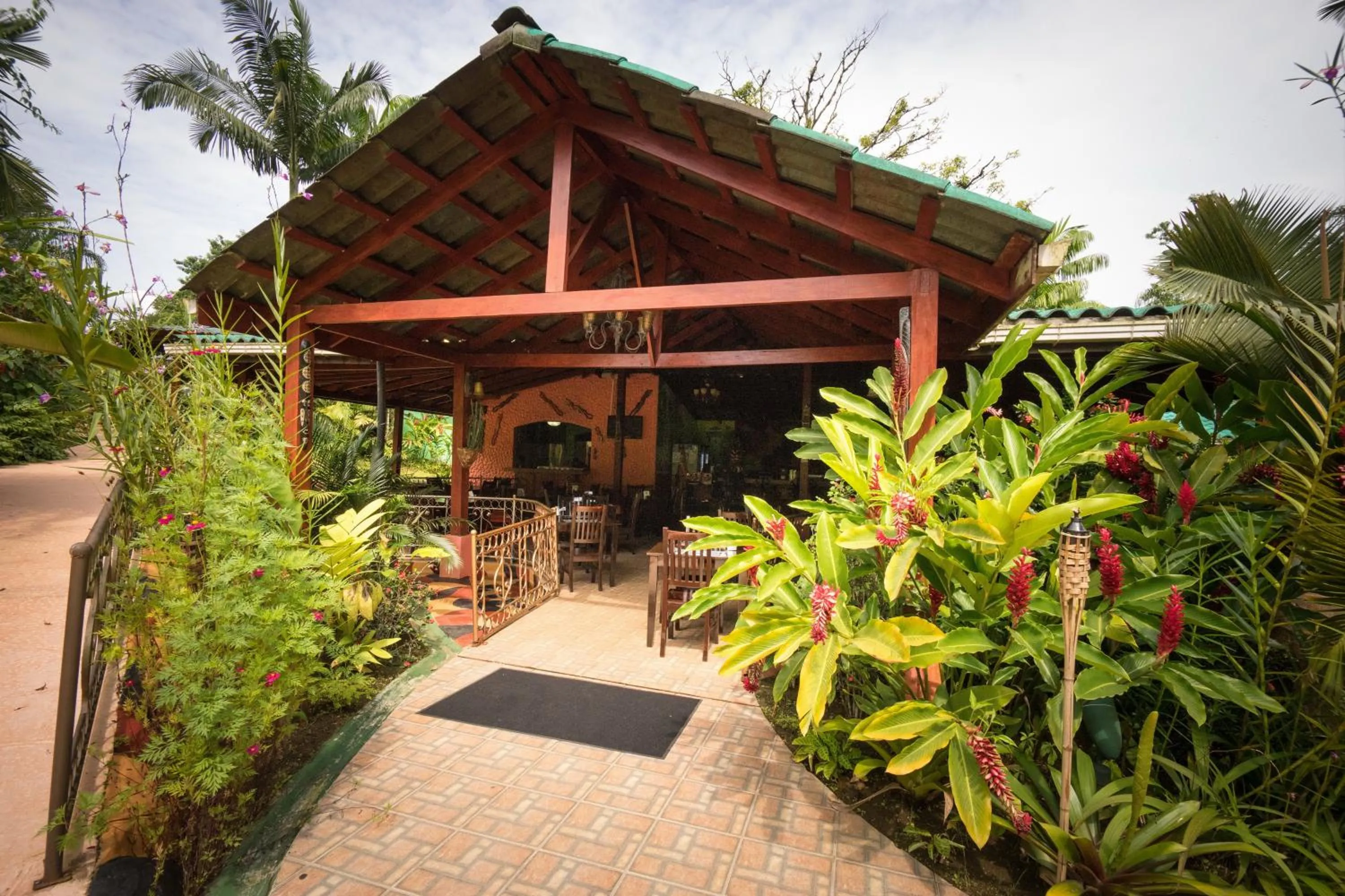 Restaurant/places to eat in Blue River Resort & Hot Springs