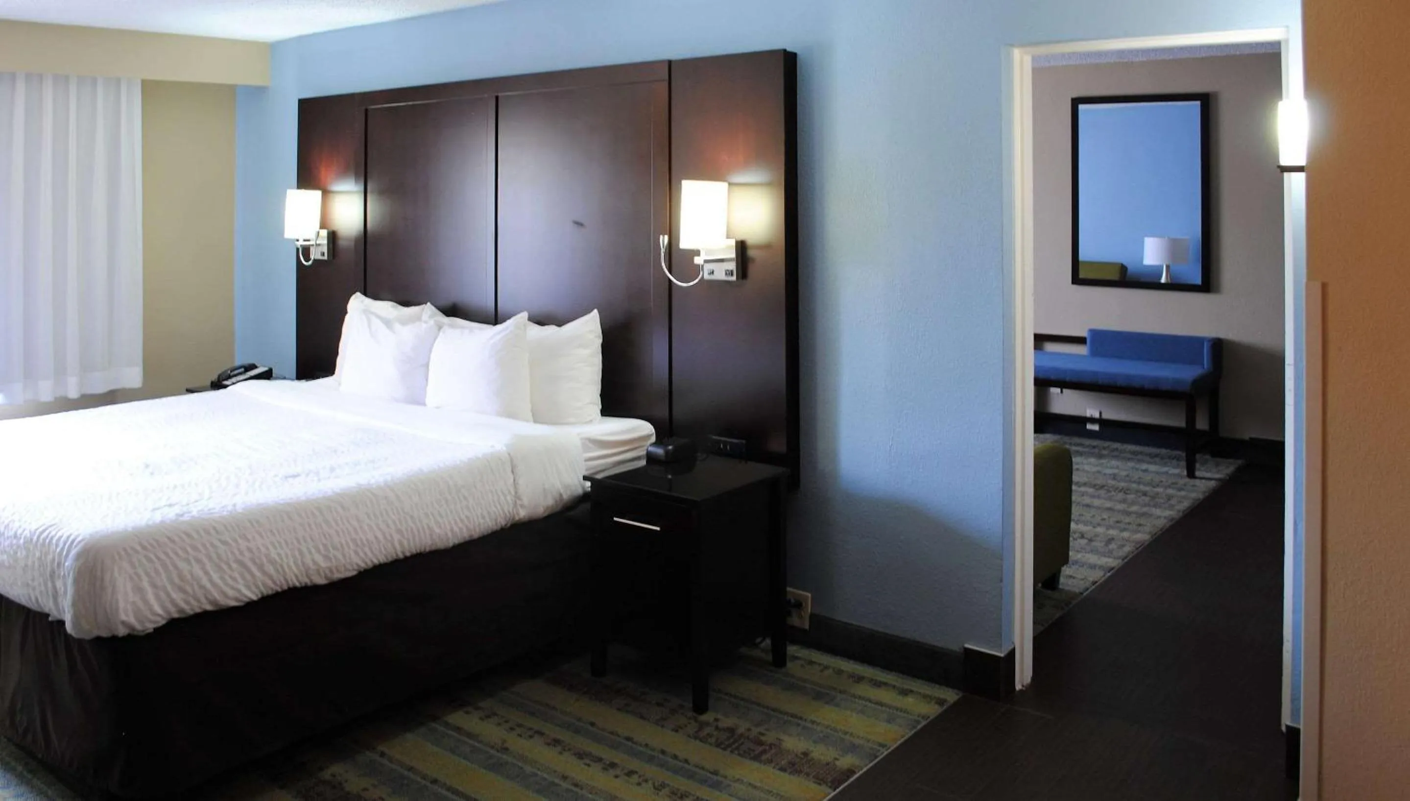 Photo of the whole room, Bed in Clarion Hotel Conference Center Lexington North