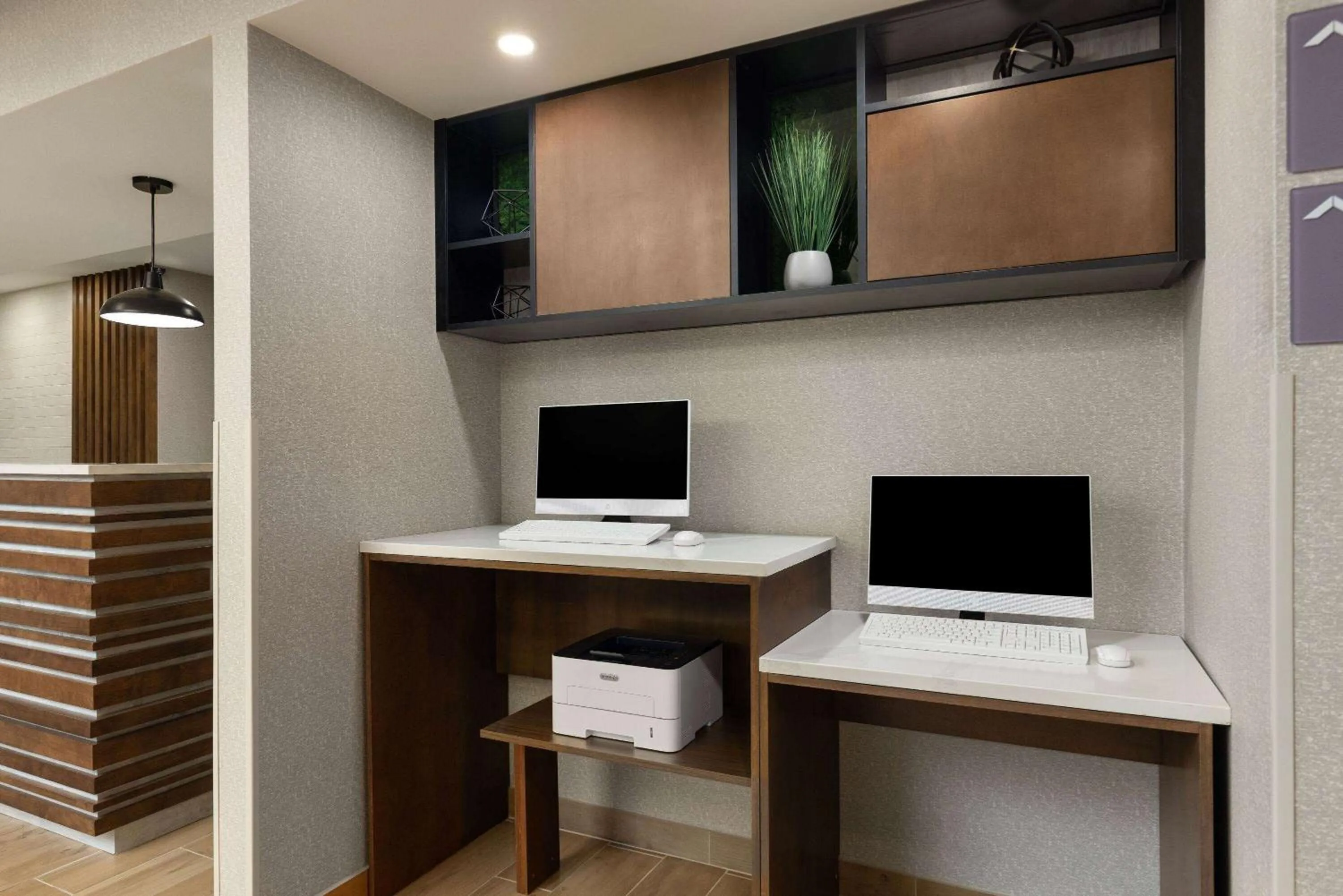 Business facilities in La Quinta by Wyndham Santa Clarita - Valencia