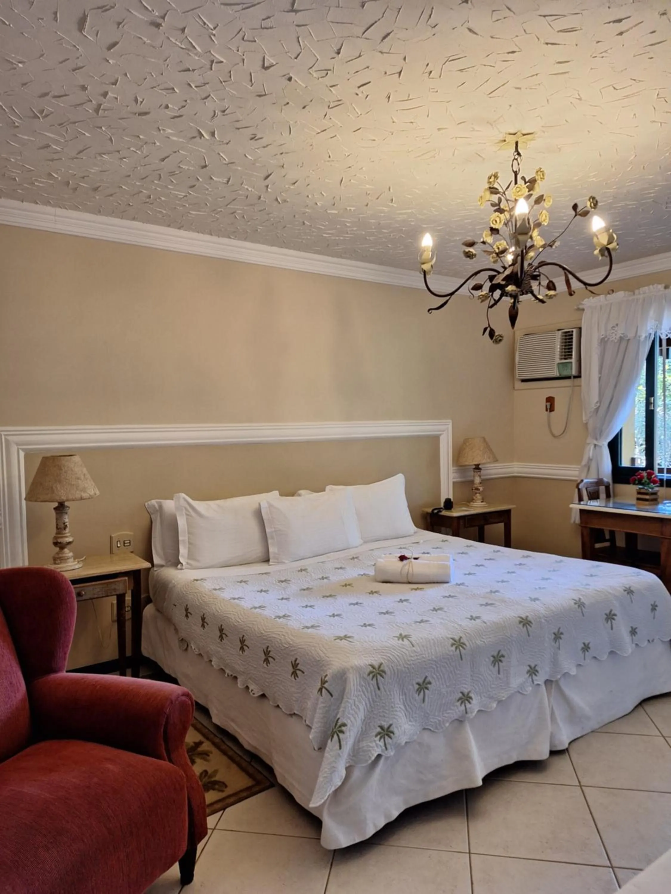 Bed in Urikana Boutique Hotel