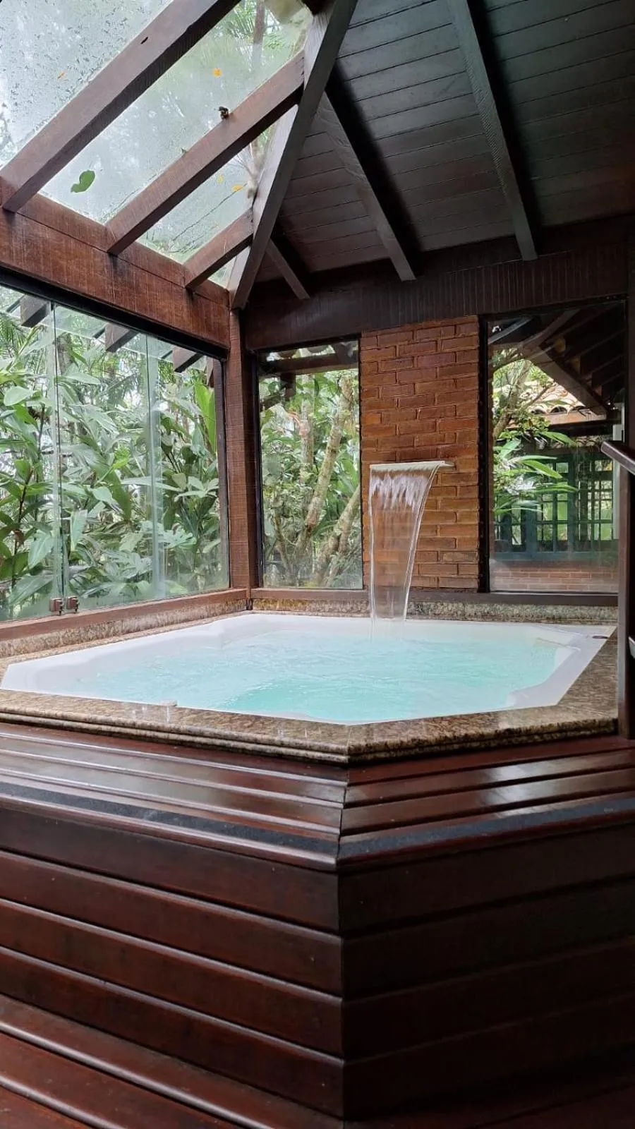 Hot Tub in Urikana Boutique Hotel