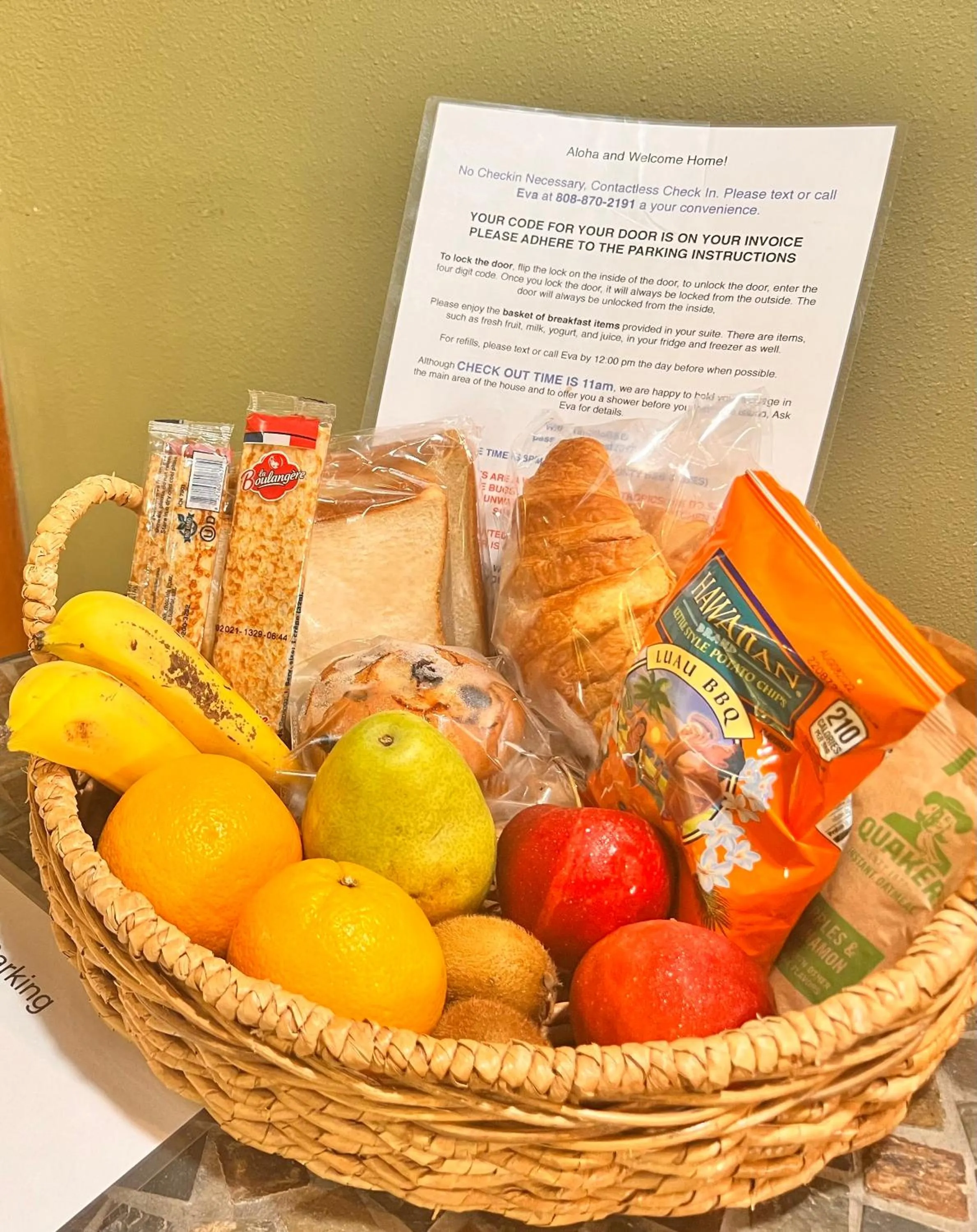 Continental breakfast in Maui What a Wonderful World Bed & Breakfast