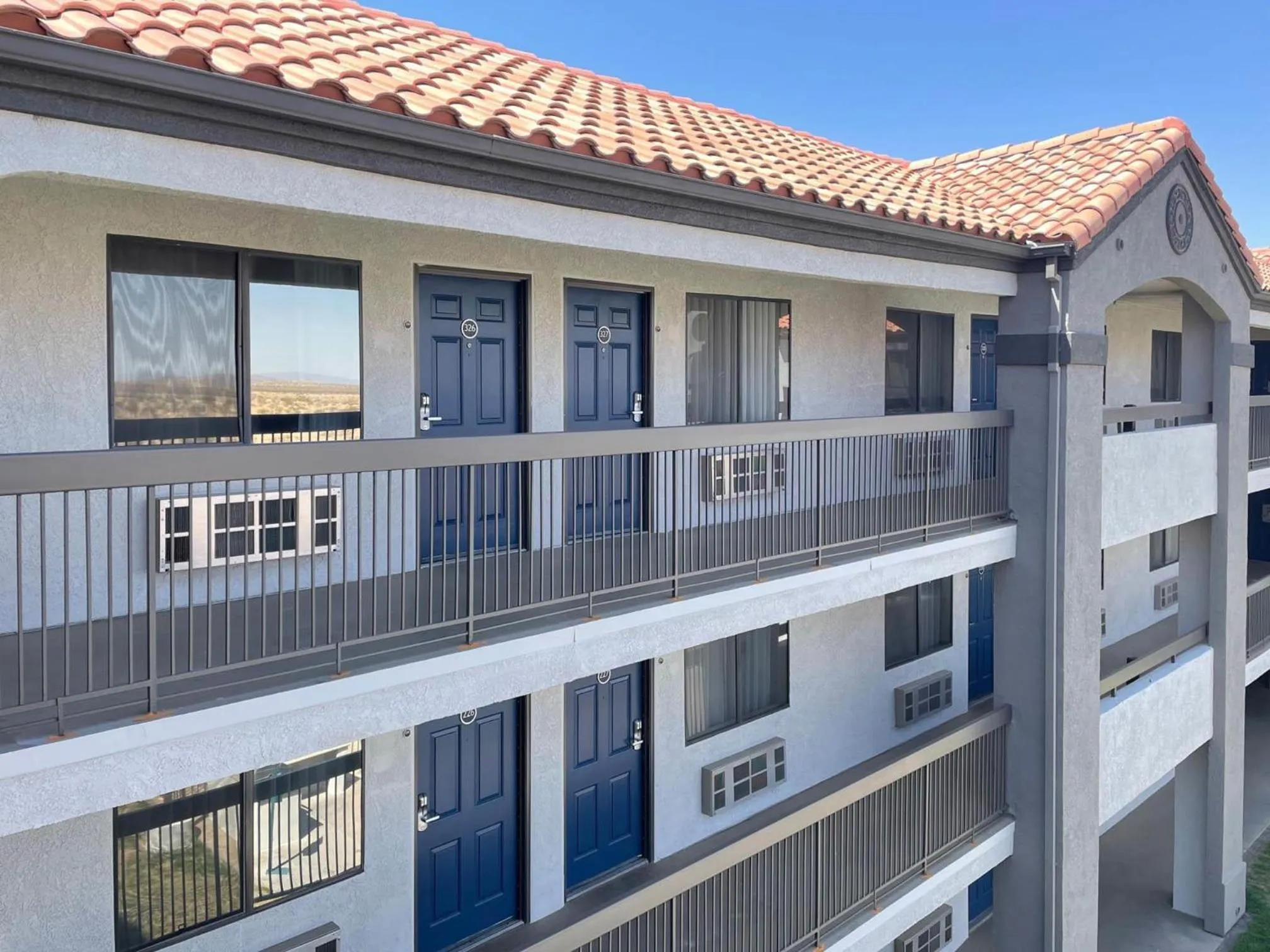 Property building in Motel 6 Barstow, CA I15 and Lenwood Road