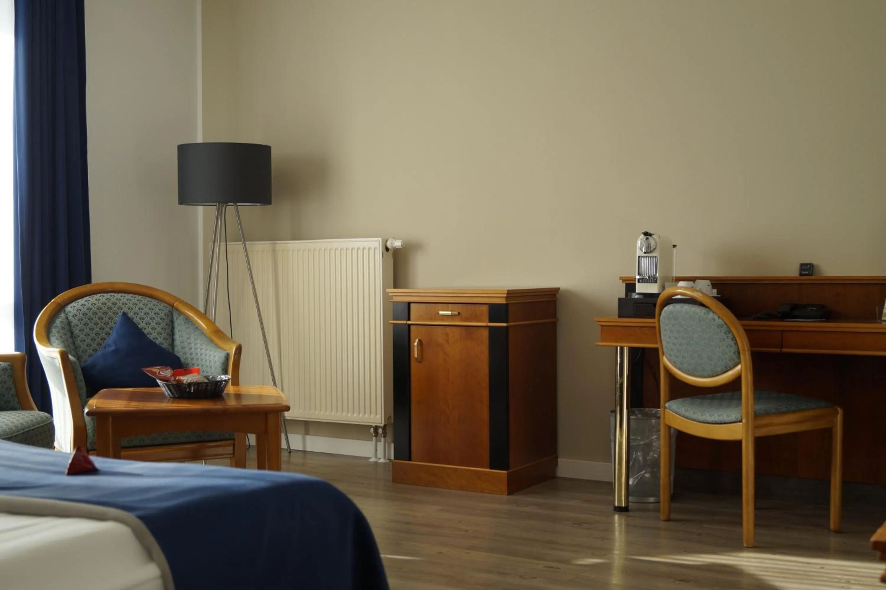 Photo of the whole room, Bed in Hotel Novum