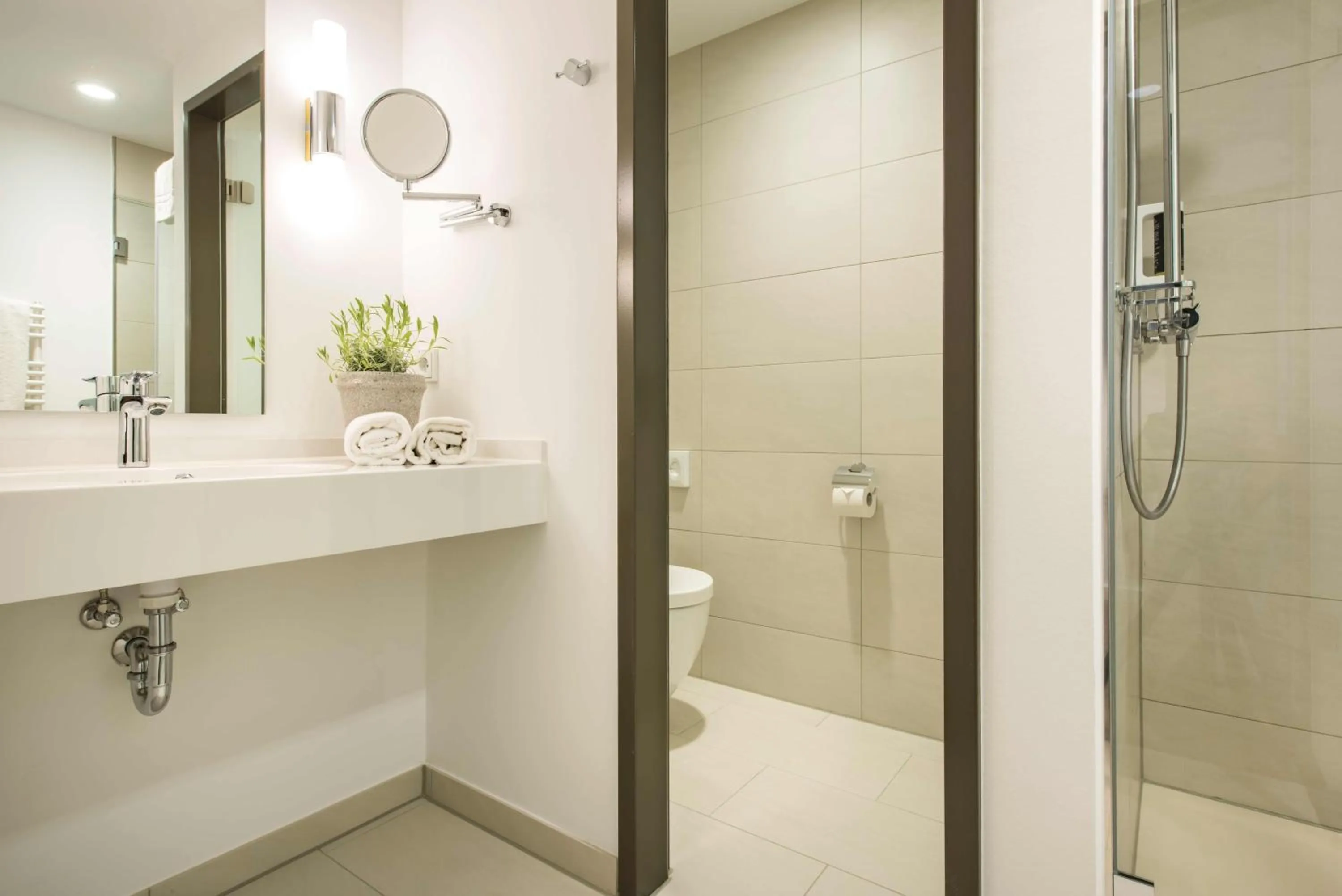 Restaurant/places to eat in Hotel Novum