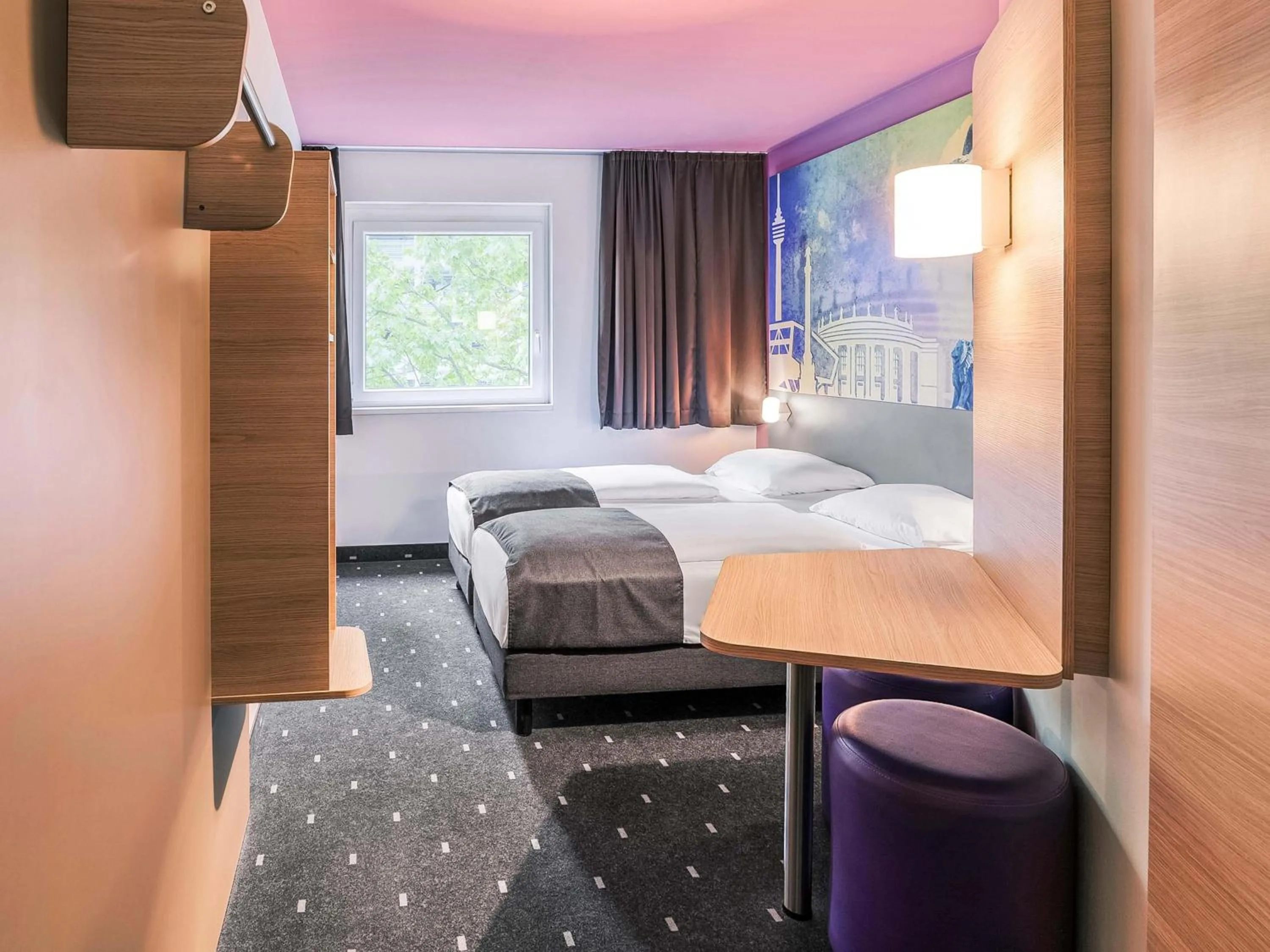 Photo of the whole room, Bed in B&B Hotel Stuttgart-Vaihingen