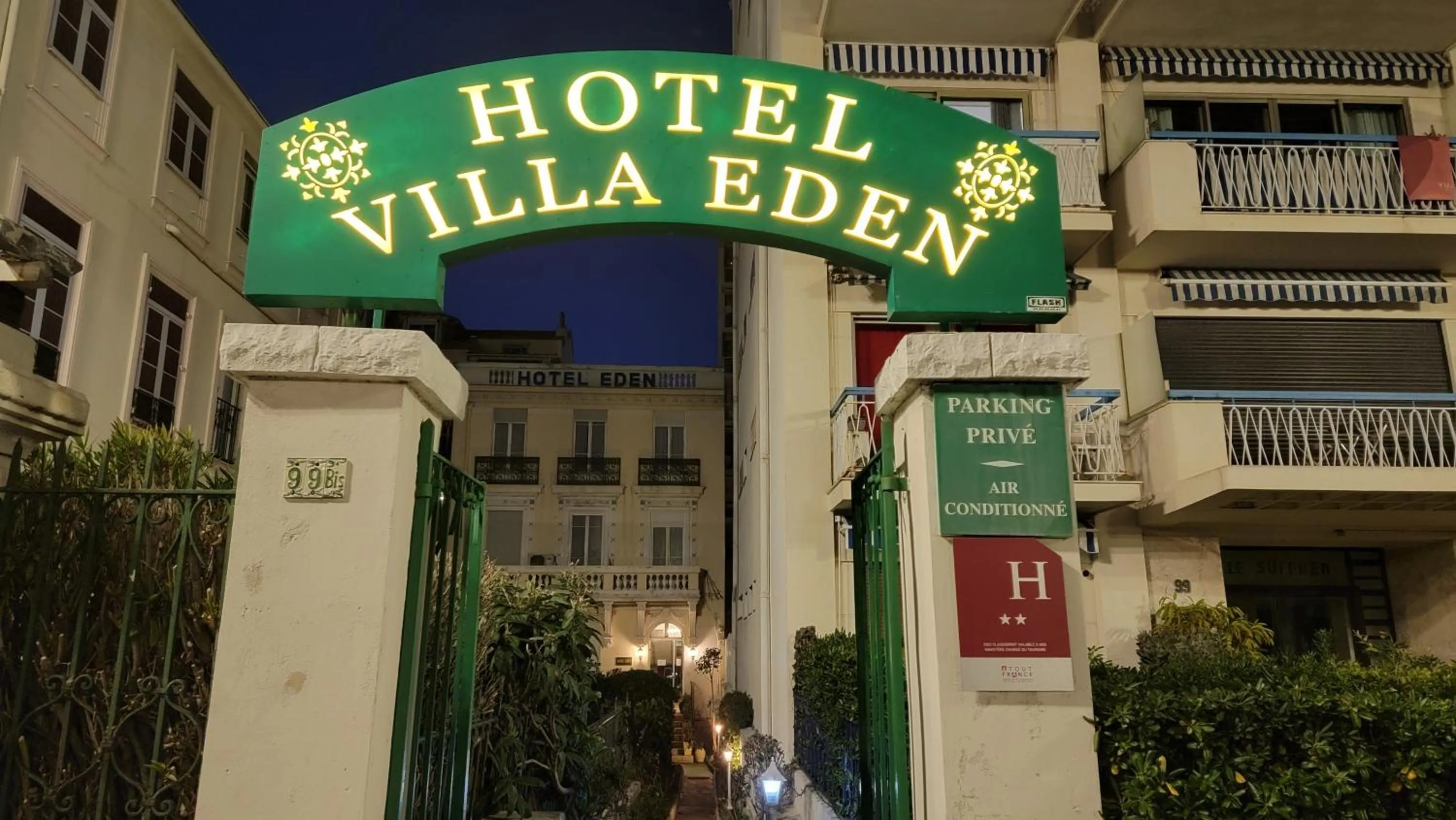 Property logo or sign in Villa Eden