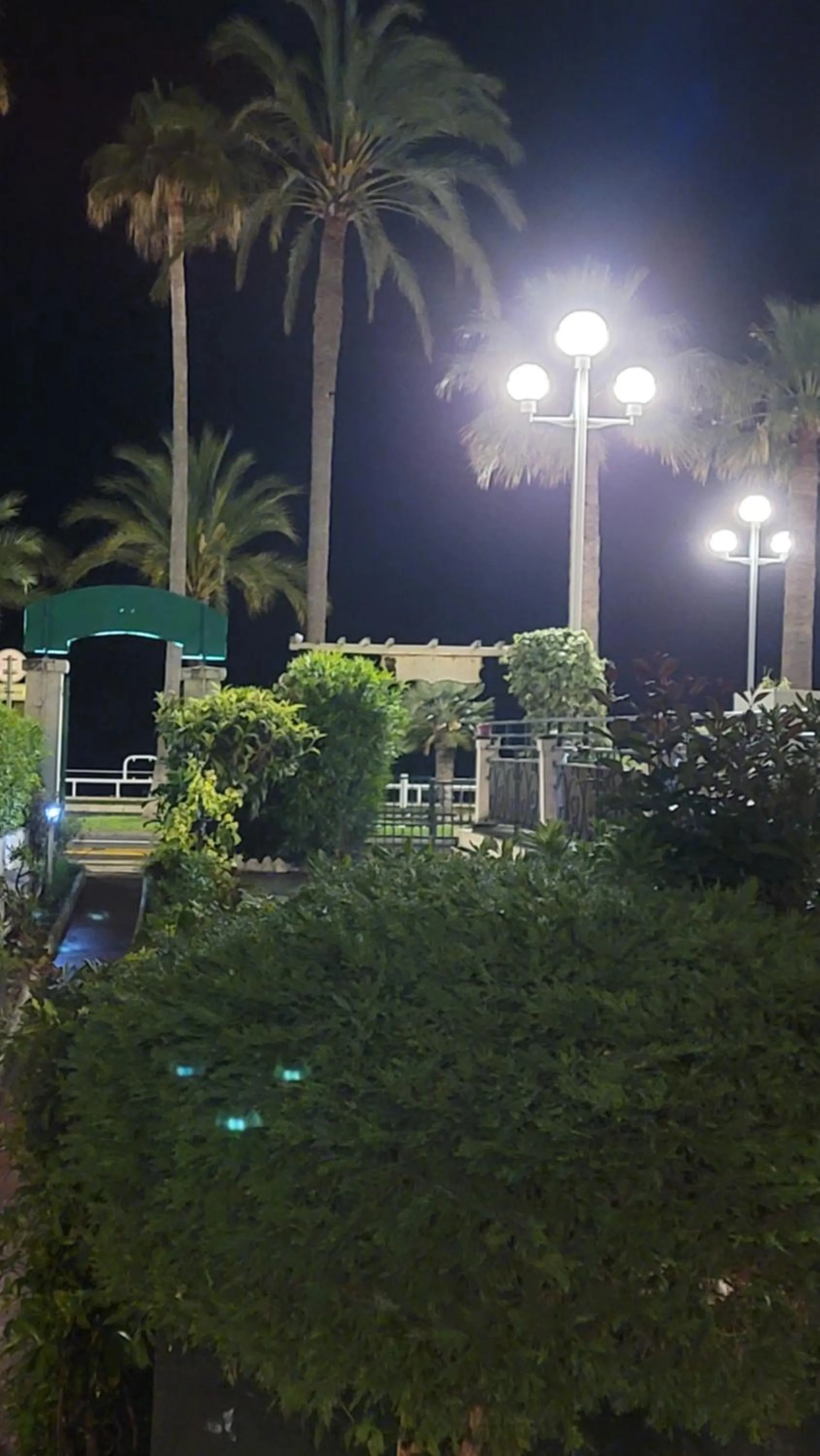 Facade/entrance in Villa Eden