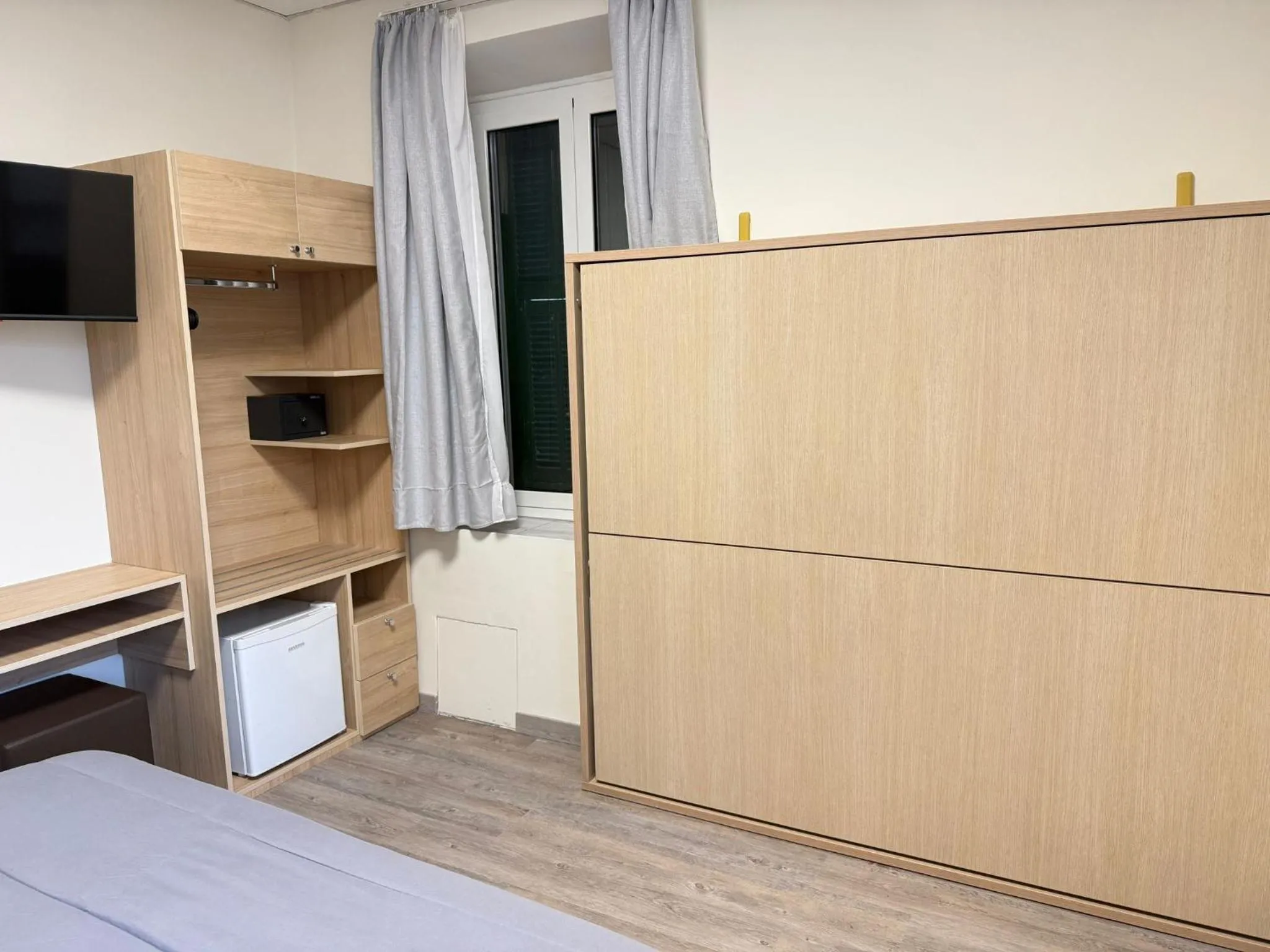 Bed in Hotel Esperia