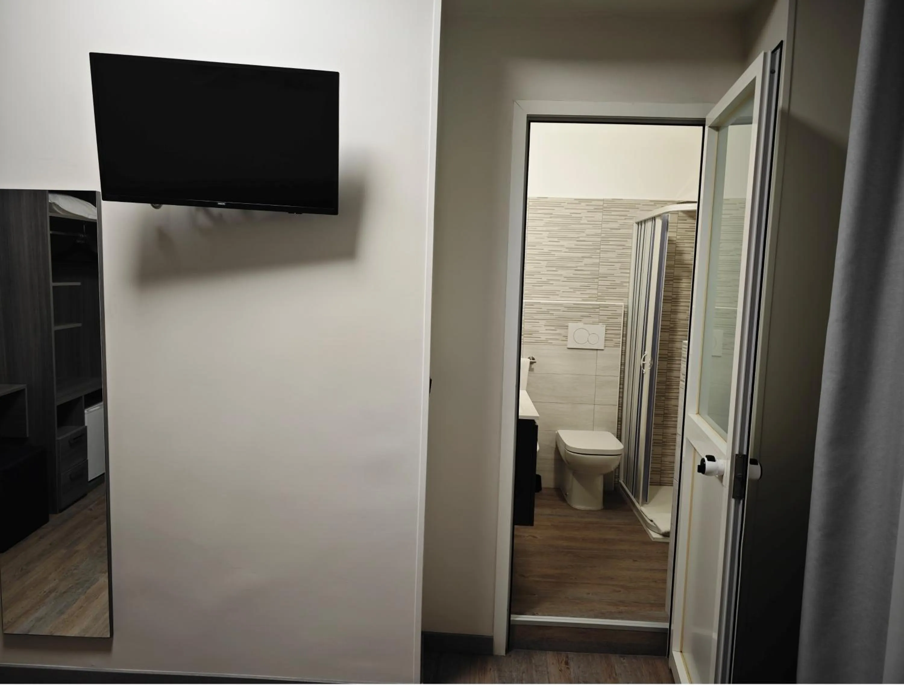 Shower in Hotel Esperia