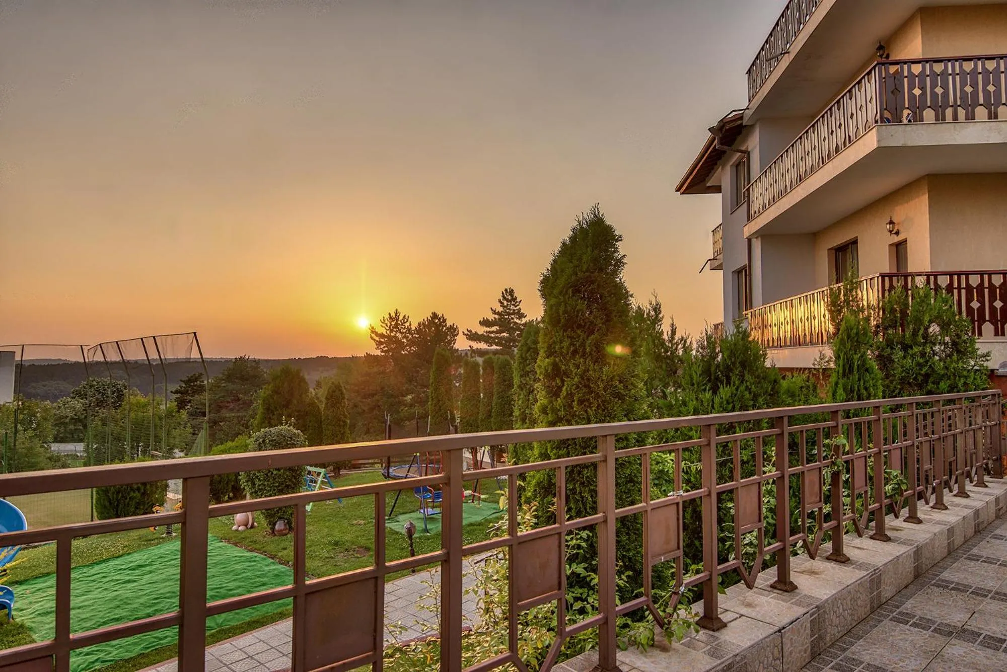 Sunset in Park Hotel Arbanassi
