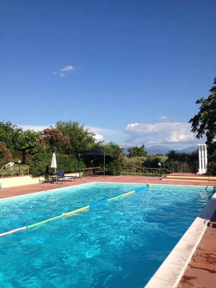 Pool view in Cardinal Girolamo