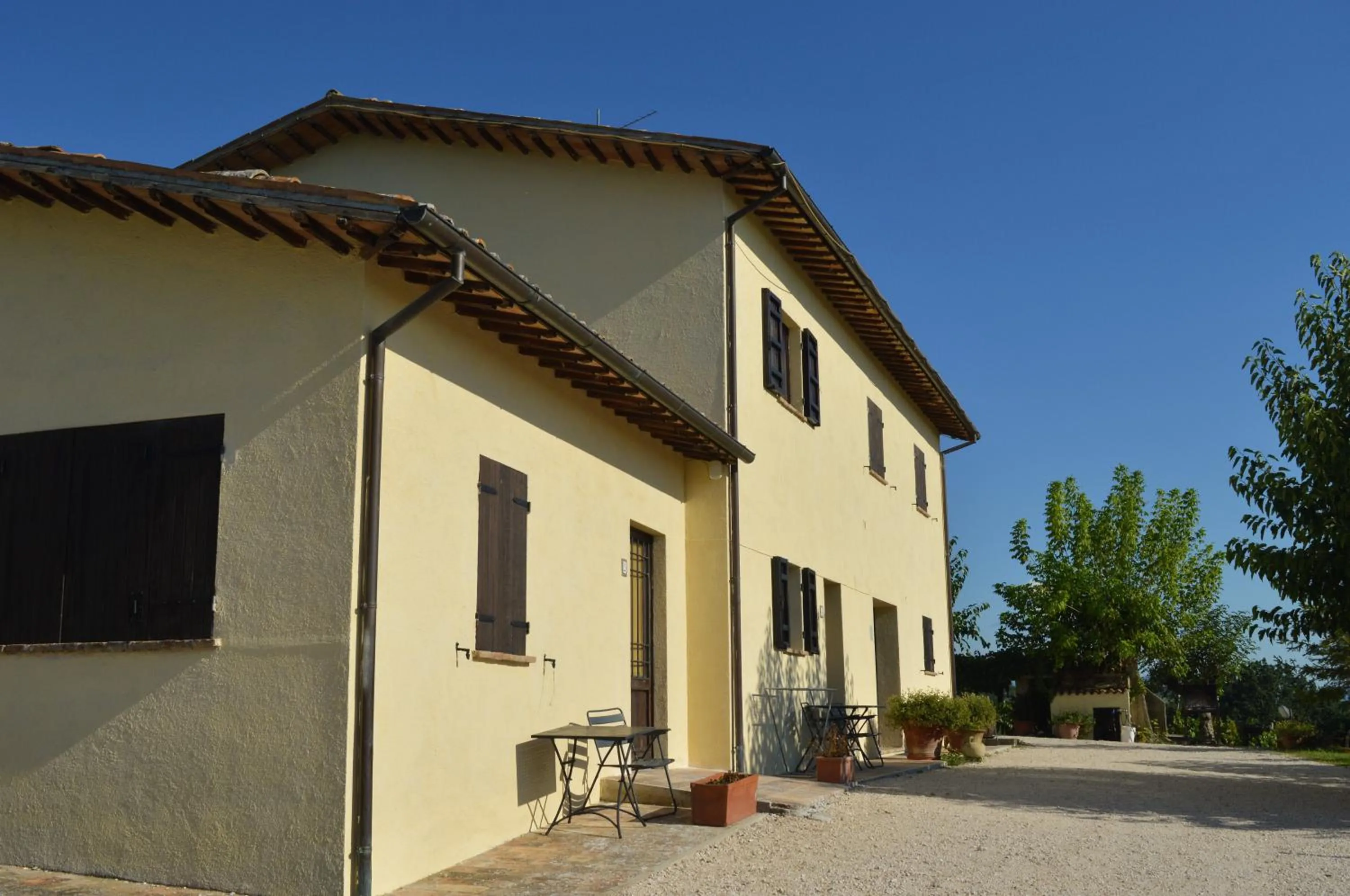 Property building in Cardinal Girolamo