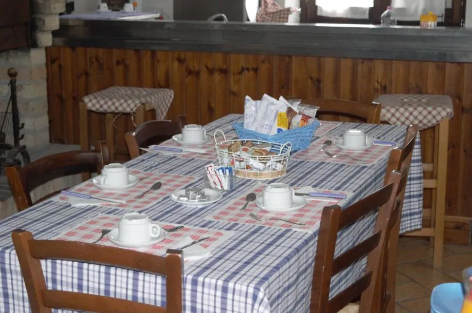 Dining area in Cardinal Girolamo