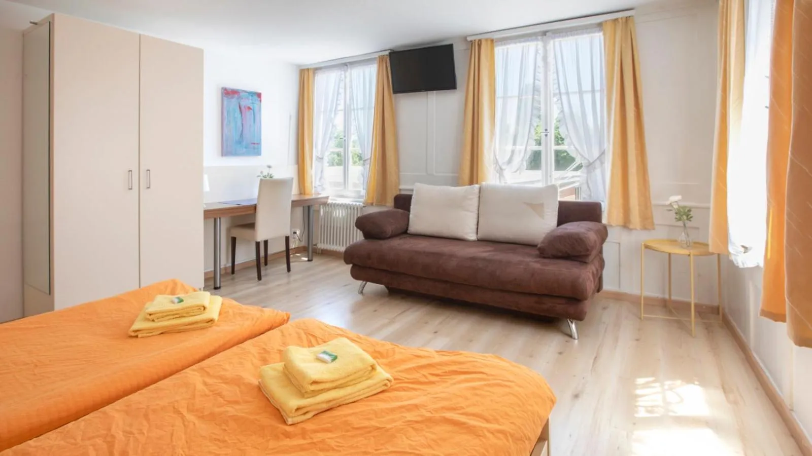 Photo of the whole room, Bed in Hotel Rotes Kreuz