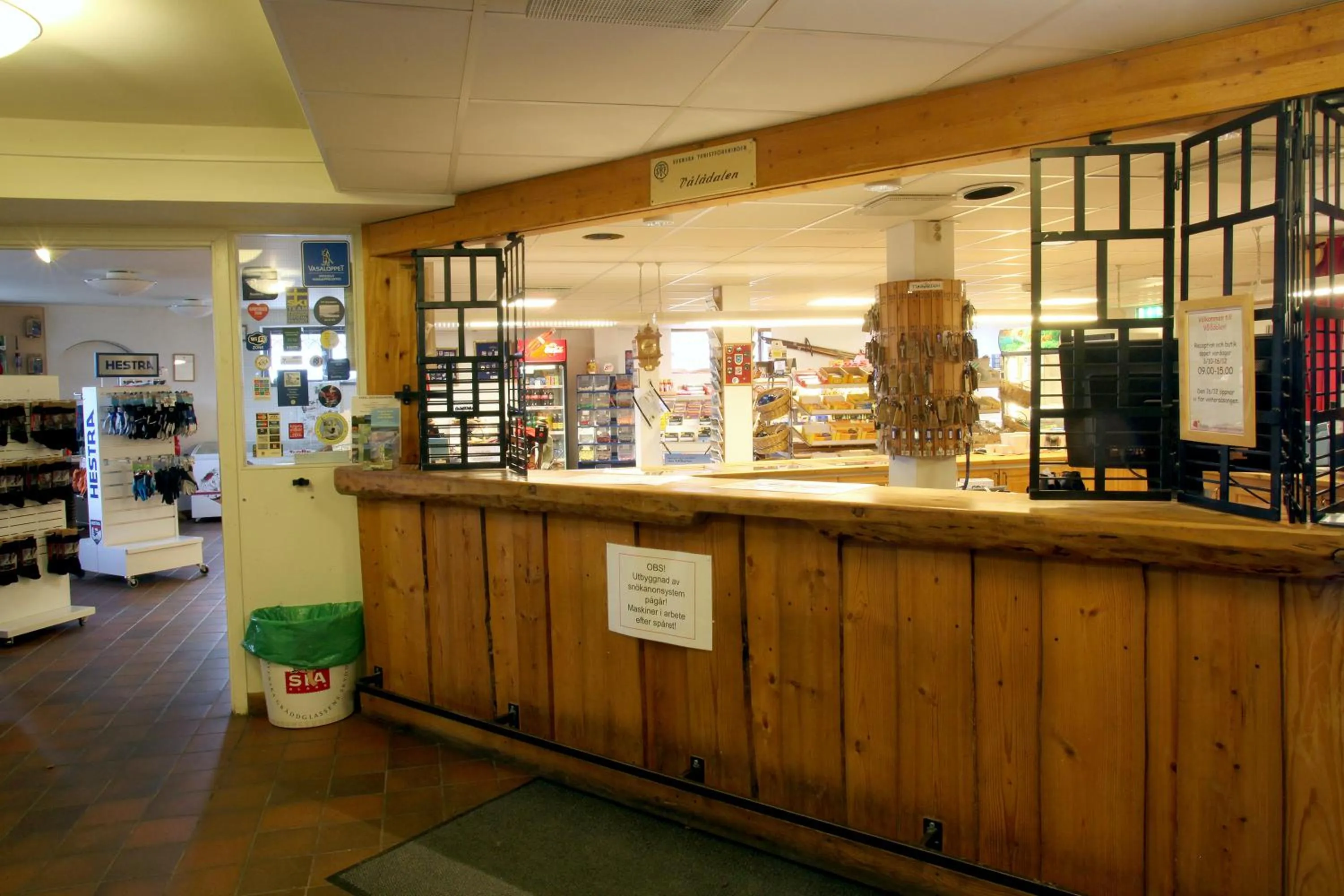 Lobby or reception in Vålådalens Fjällstation