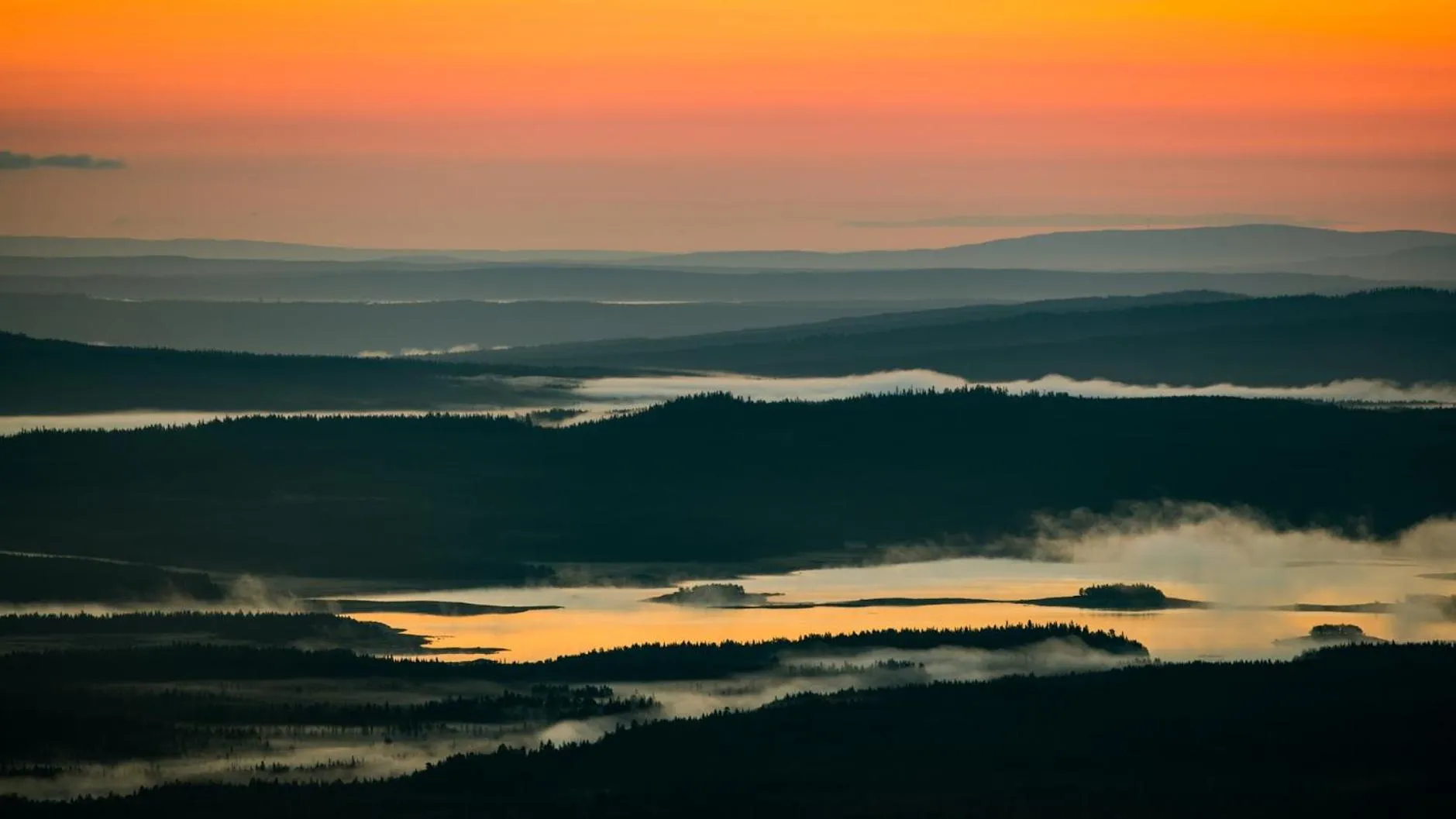 Hiking in Vålådalens Fjällstation
