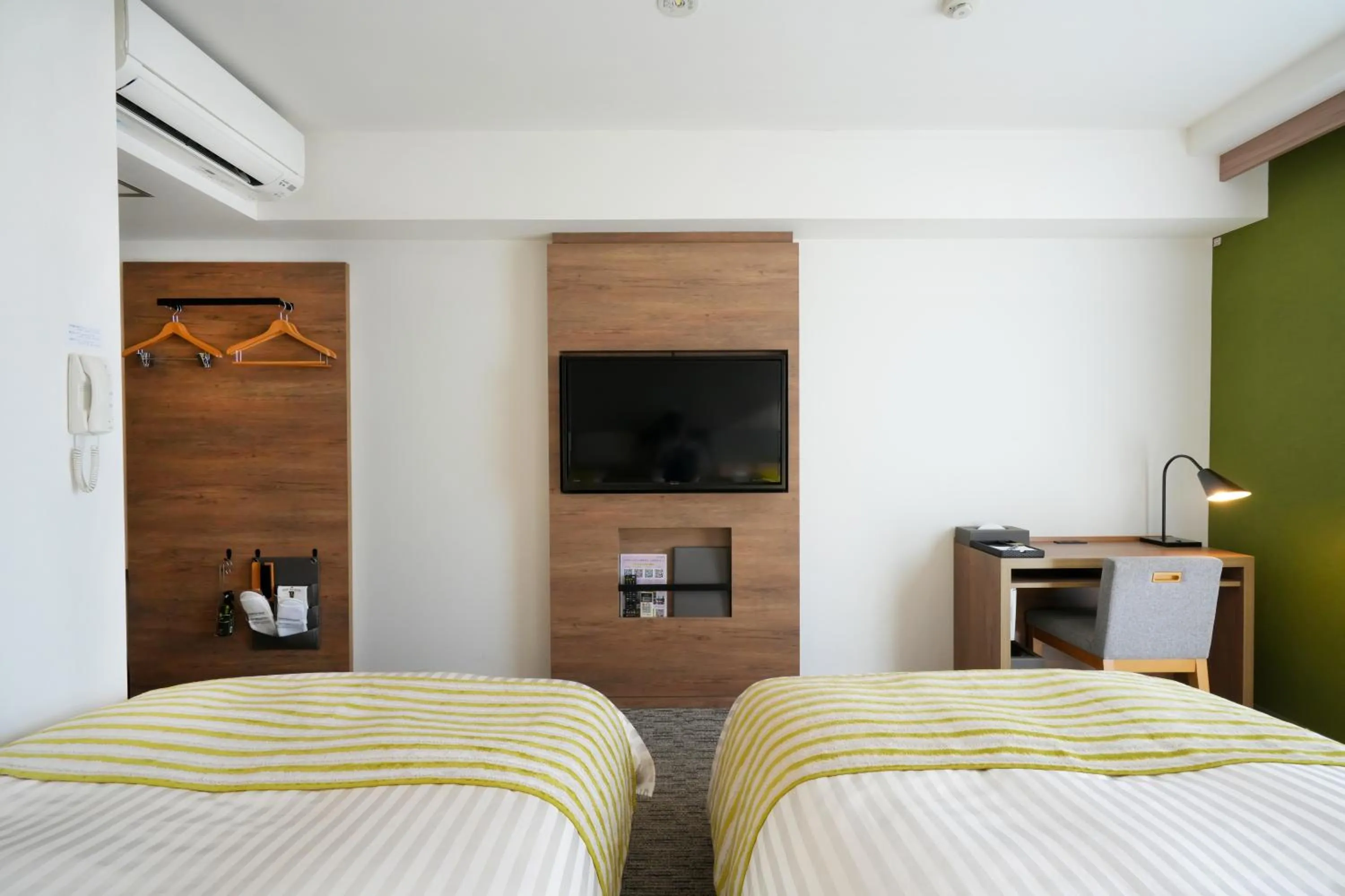 Bed in Airport Hotel Kumamoto