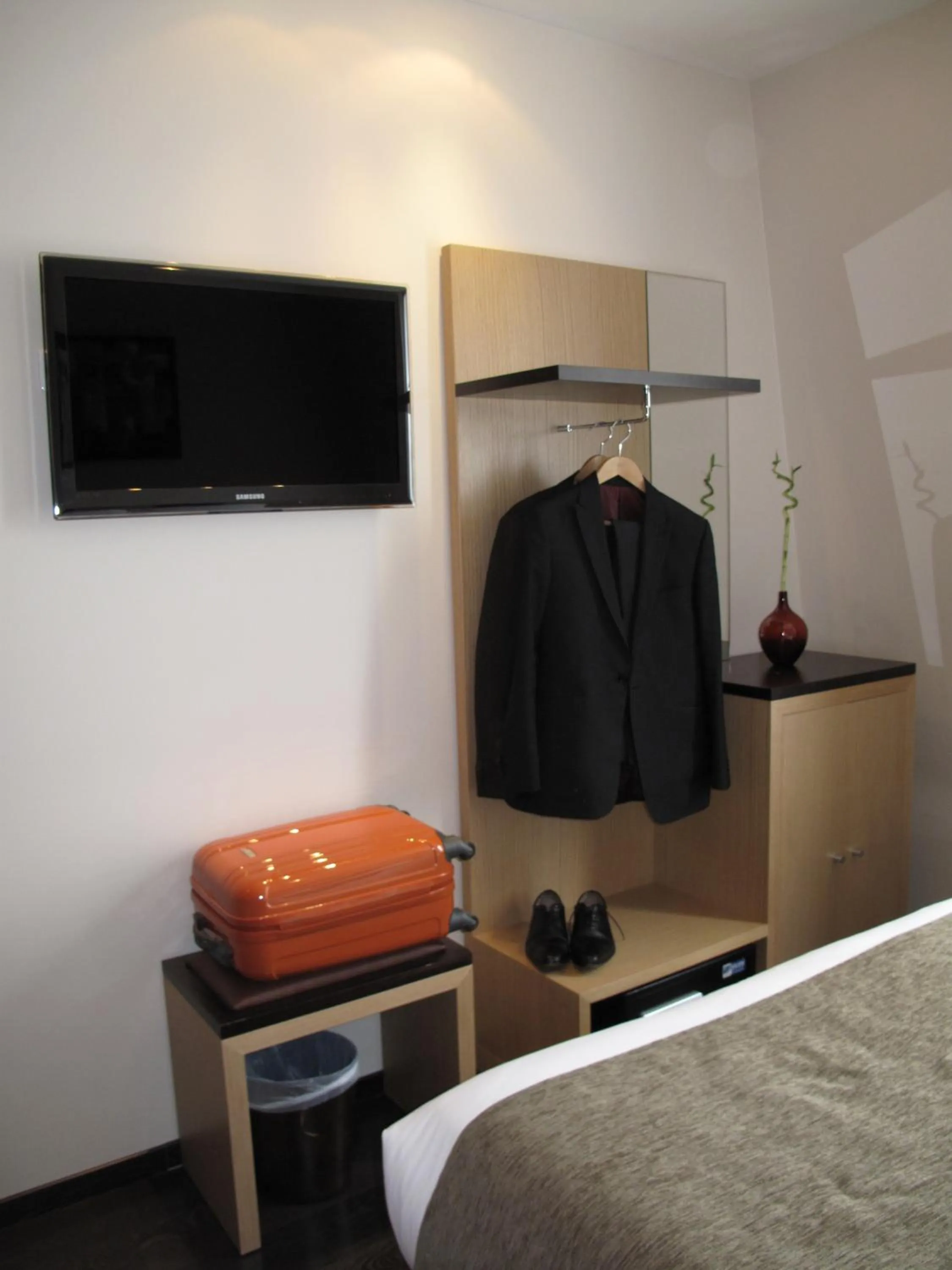 Bed in Source Hôtel