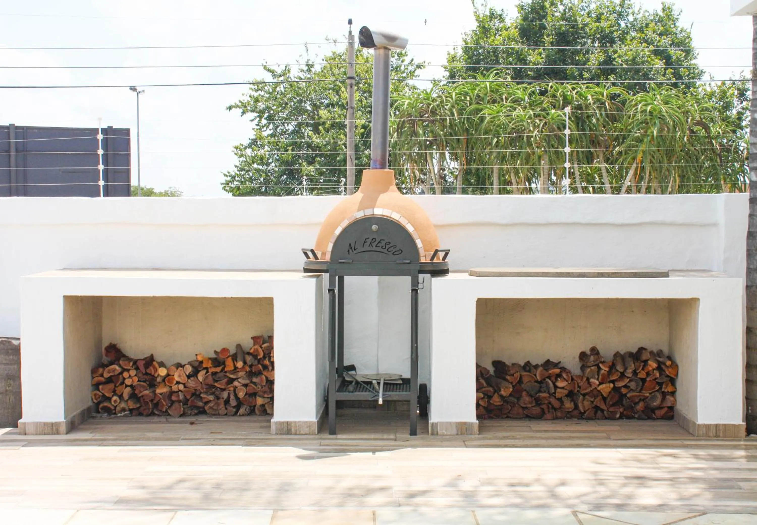 BBQ facilities in TCS on Lynnwood Guesthouse