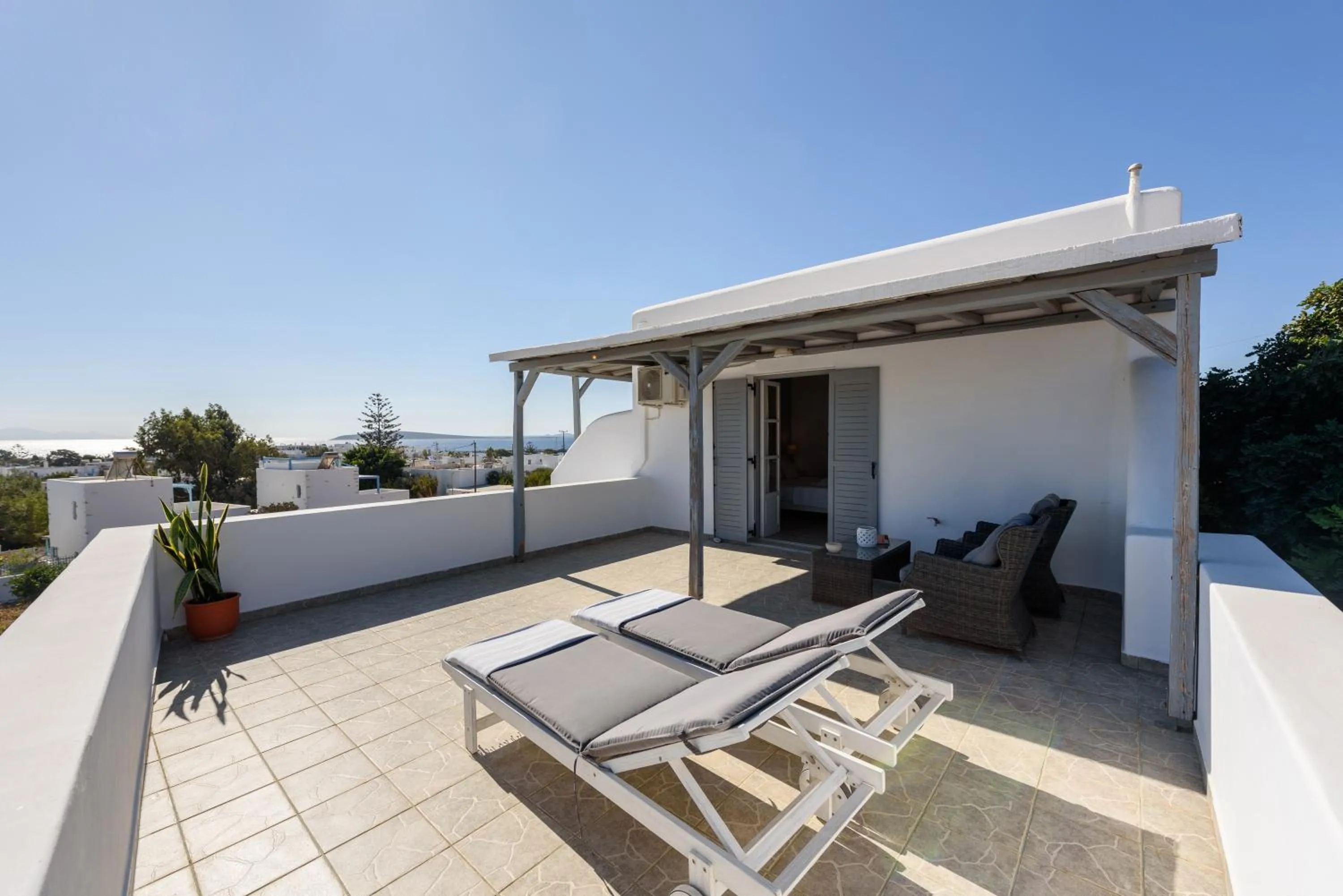 Day in Anixis Studios Aliki Paros