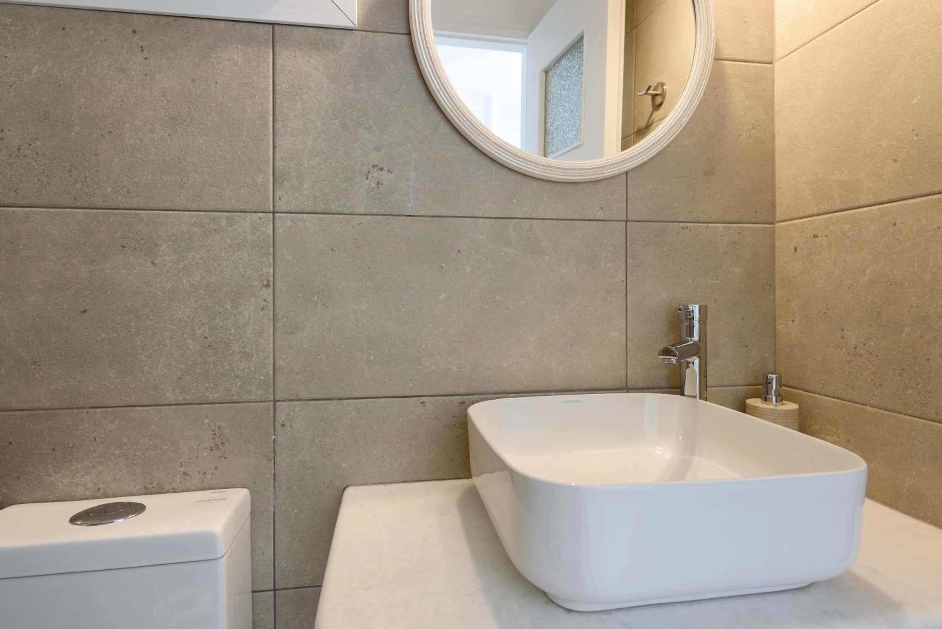 Bathroom in Anixis Studios Aliki Paros