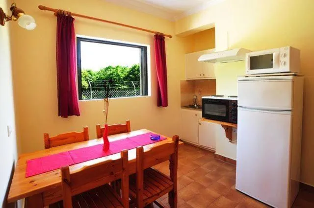 Dining area in Apartments Corfu Sun Pool Side