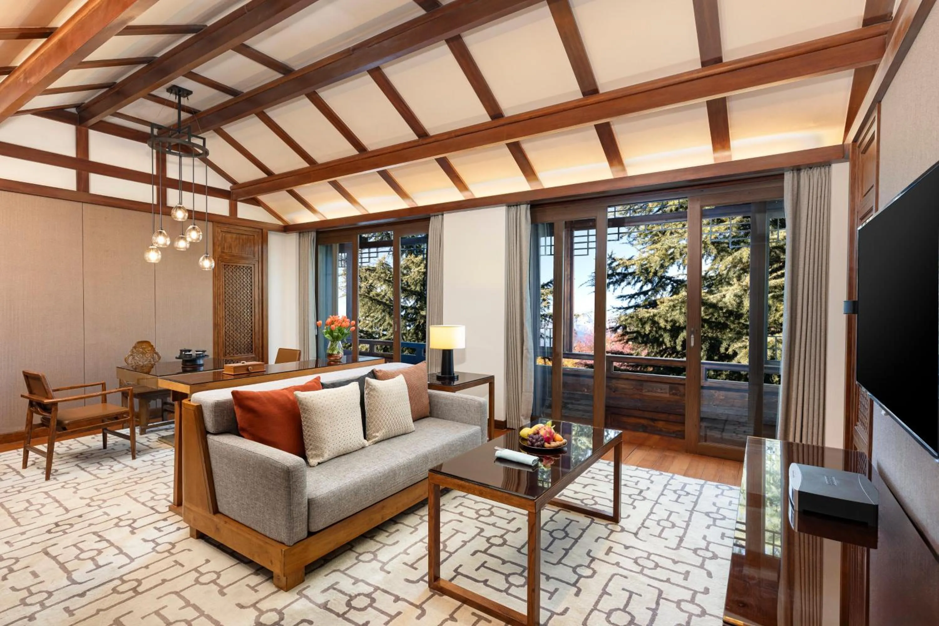 Photo of the whole room in InterContinental Lijiang Ancient Town Resort by IHG