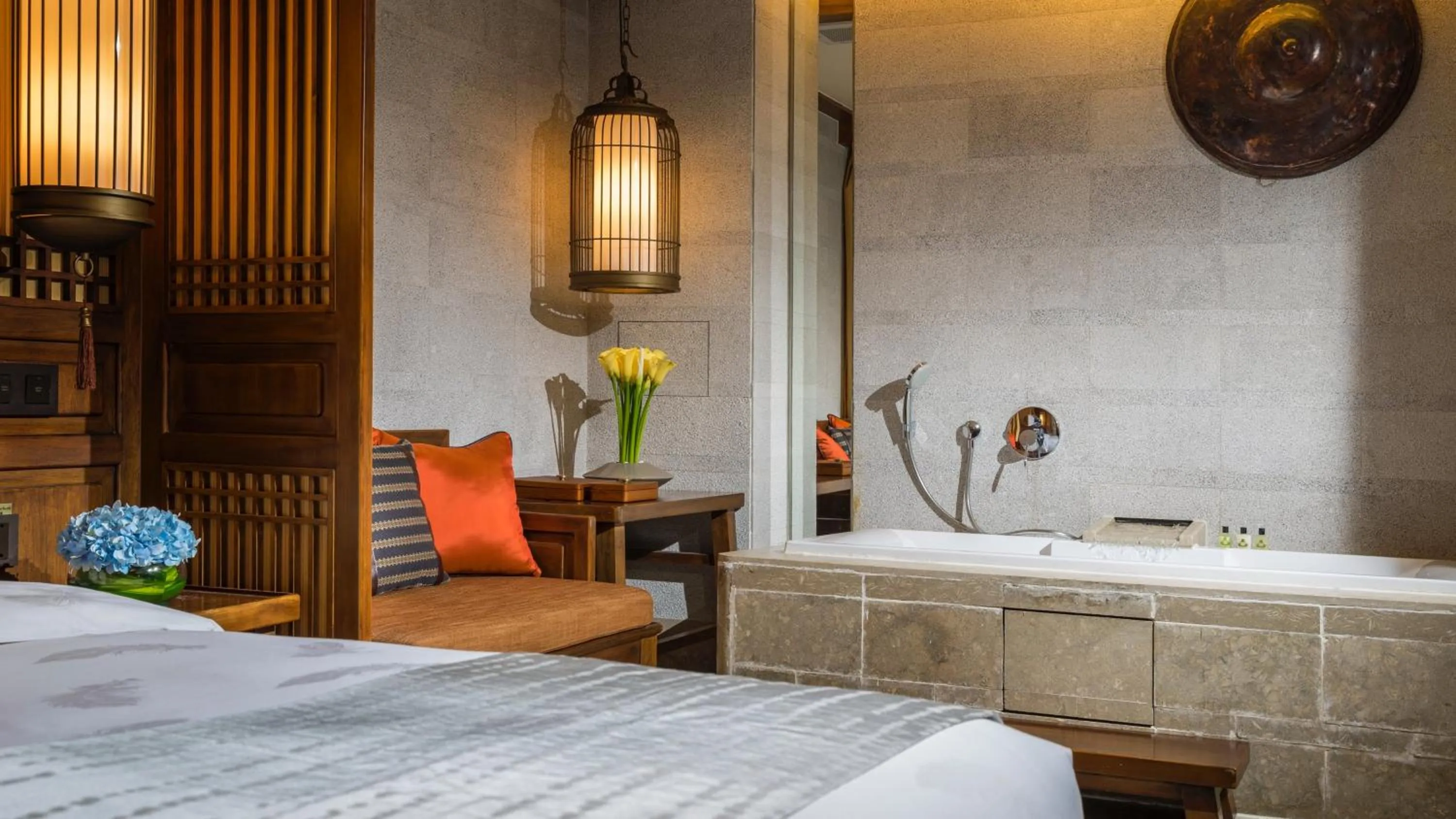 Photo of the whole room, Bed in InterContinental Lijiang Ancient Town Resort by IHG