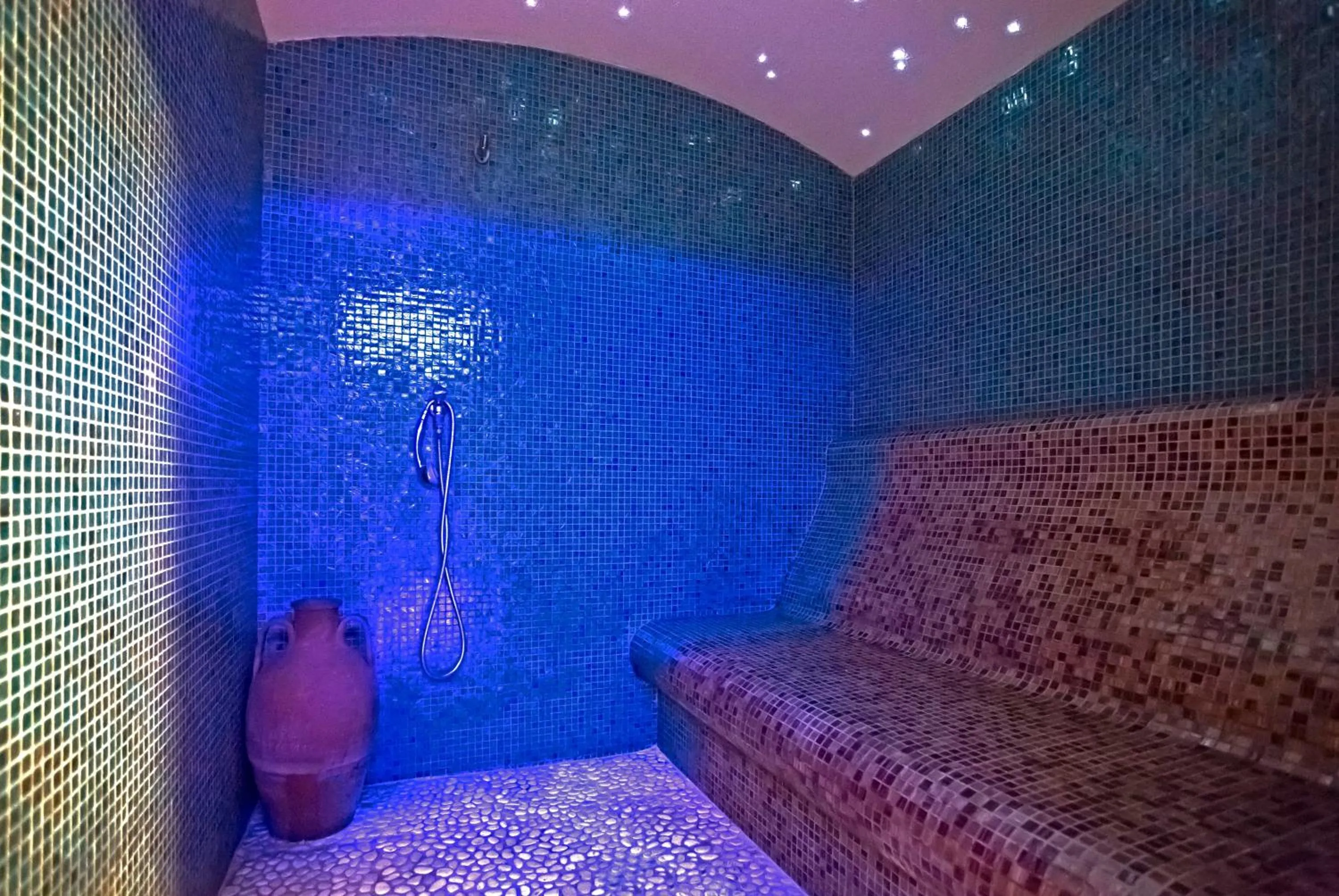 Steam room, Bed in Sirena Residence & Spa