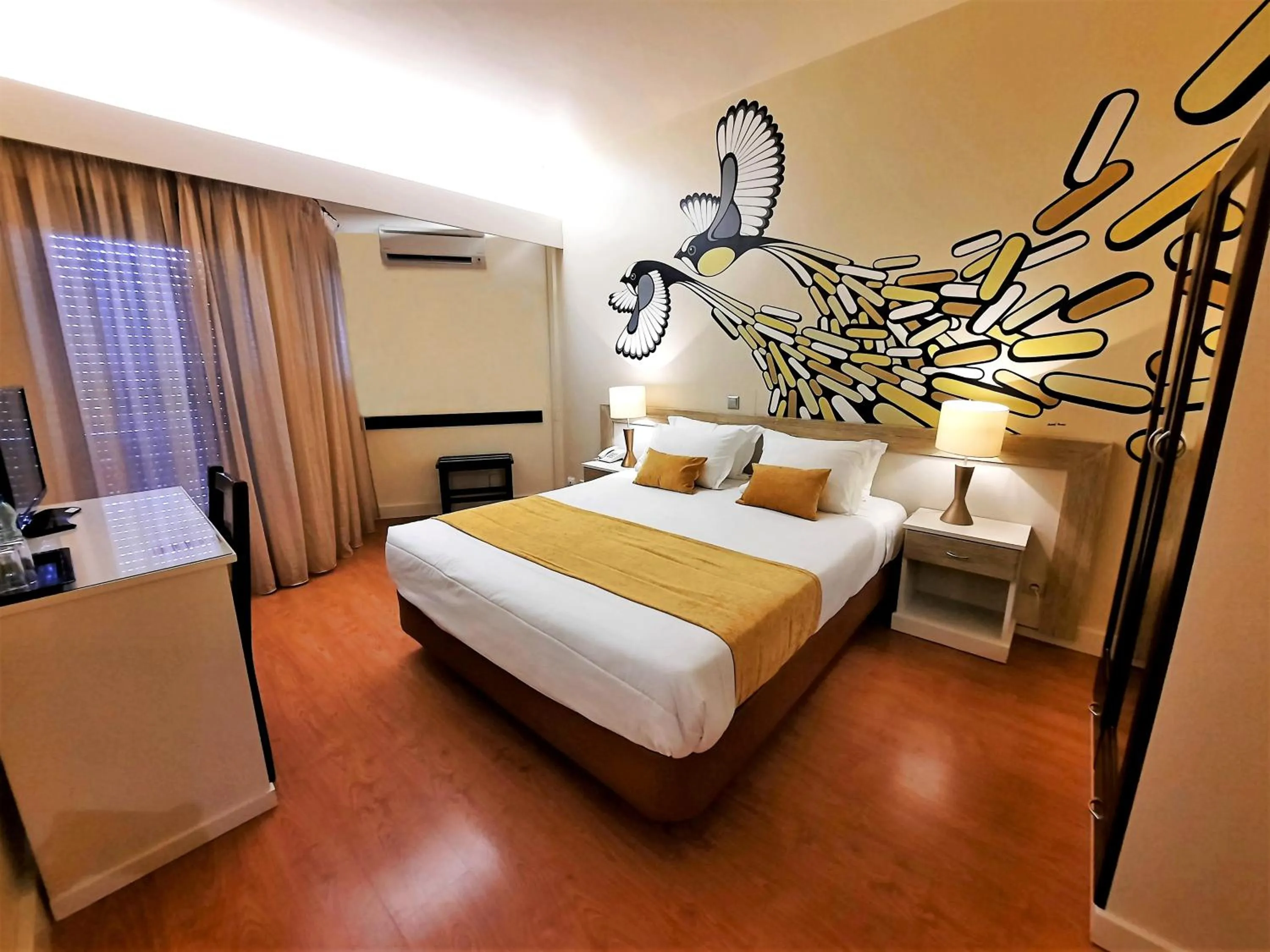 Landmark view, Bed in Hotel Aleluia