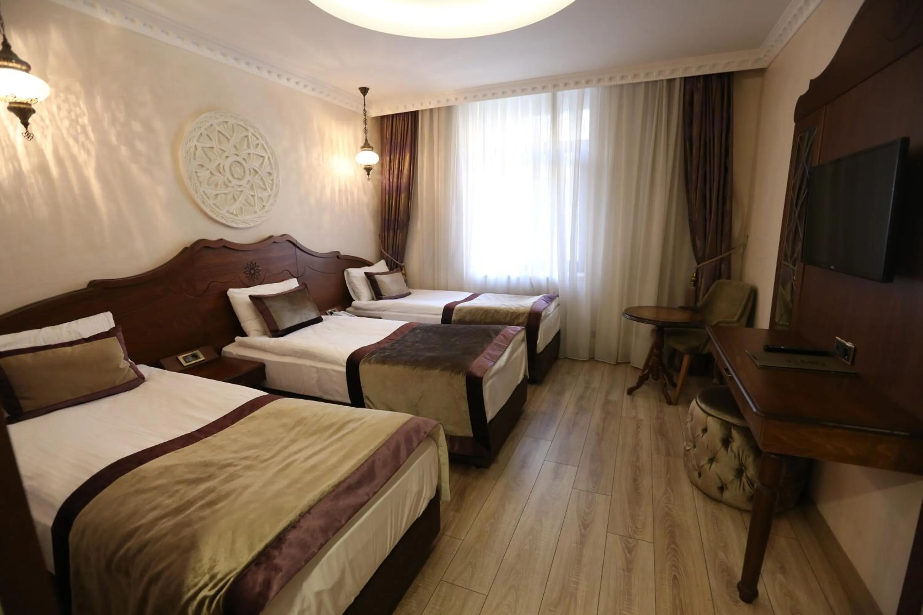 Photo of the whole room, Bed in Kaya Ninova Hotel