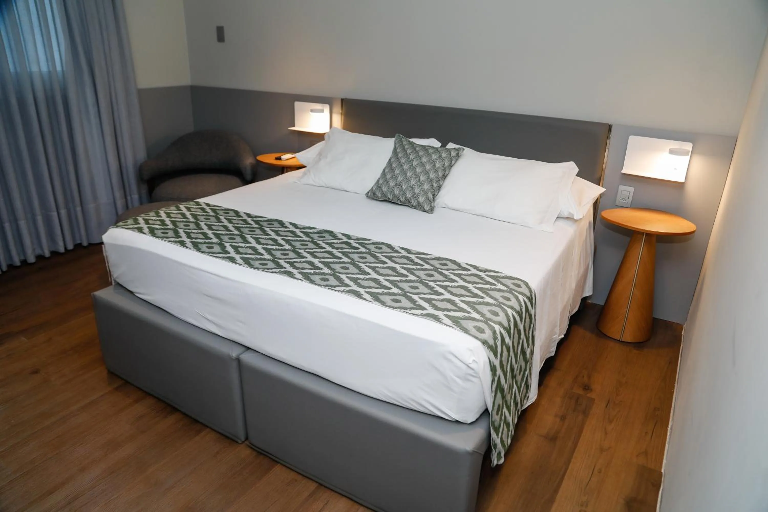 Bedroom, Bed in Sandri City Hotel