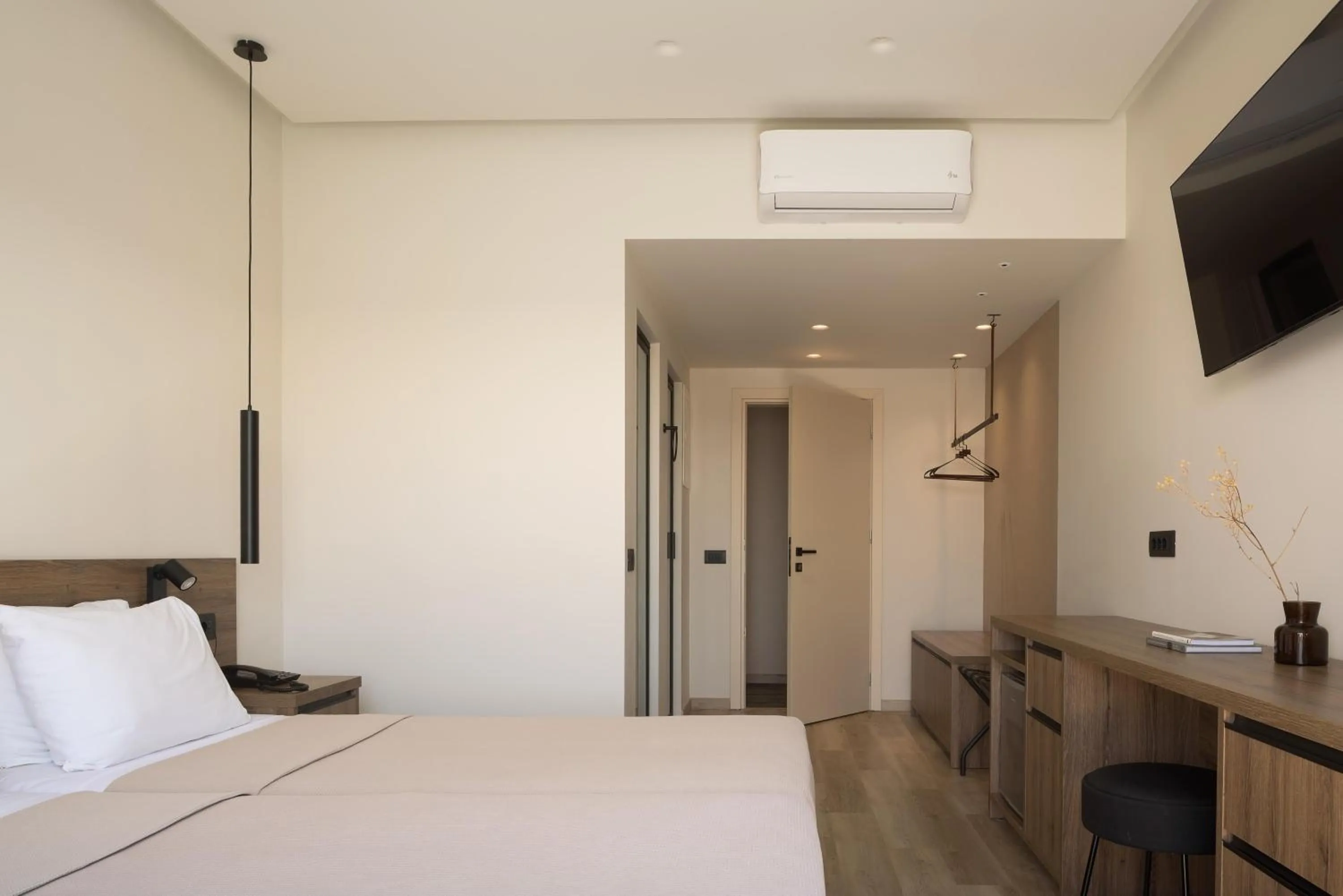 Photo of the whole room, Bed in Sergios Hotel